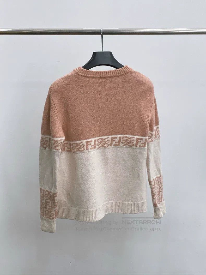 Fendi Fendi Round neck pink and white knitted sweater Size US M / EU 48-50 / 2 - 2 Thumbnail