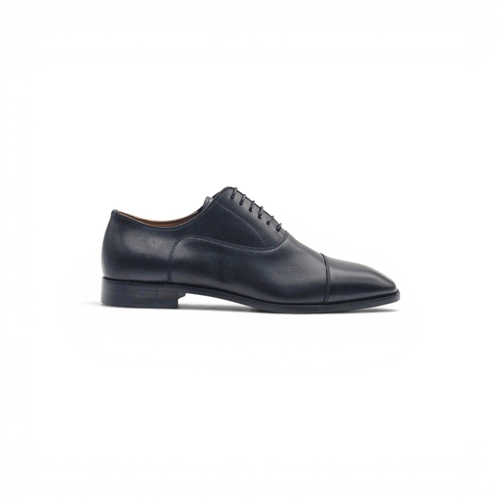 Christian Louboutin Greggo Leather Oxford Shoes Black EU 42 US 9 - New $1050 Greggo Leather Oxford Shoes Black EU 41 US 8 - $1050 main image 2