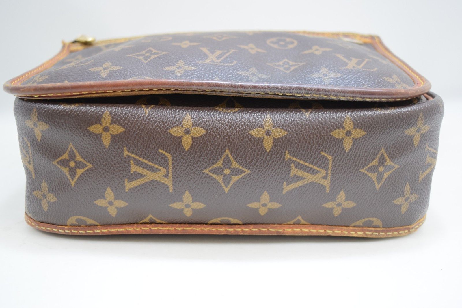 Louis Vuitton Louis Vuitton Bosphore PM Crossbody Bag M40106 Size ONE SIZE - 4 Thumbnail