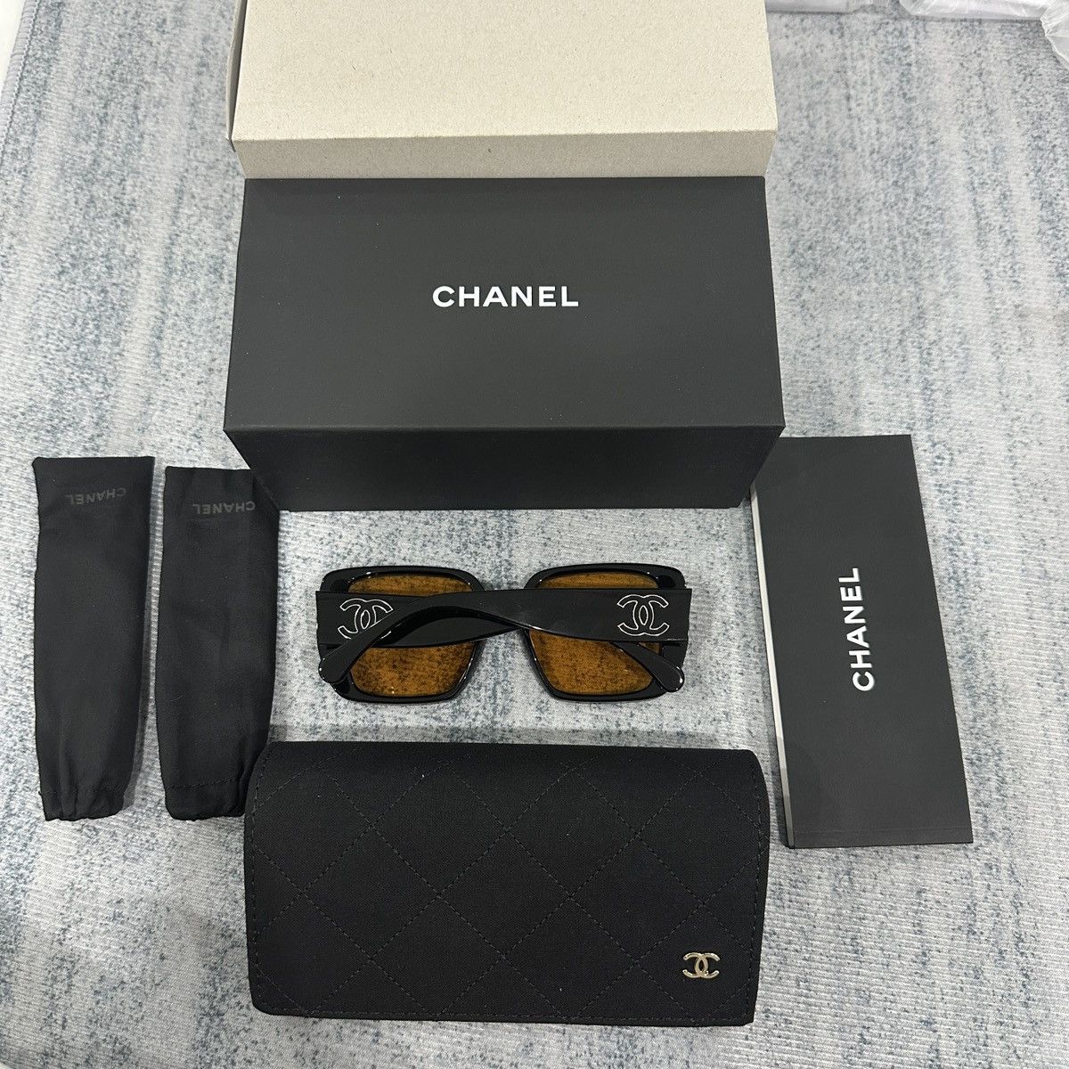 Chanel CHANEL 0CH5541 1799/7 SUNGLASSES Size ONE SIZE - 3 Thumbnail