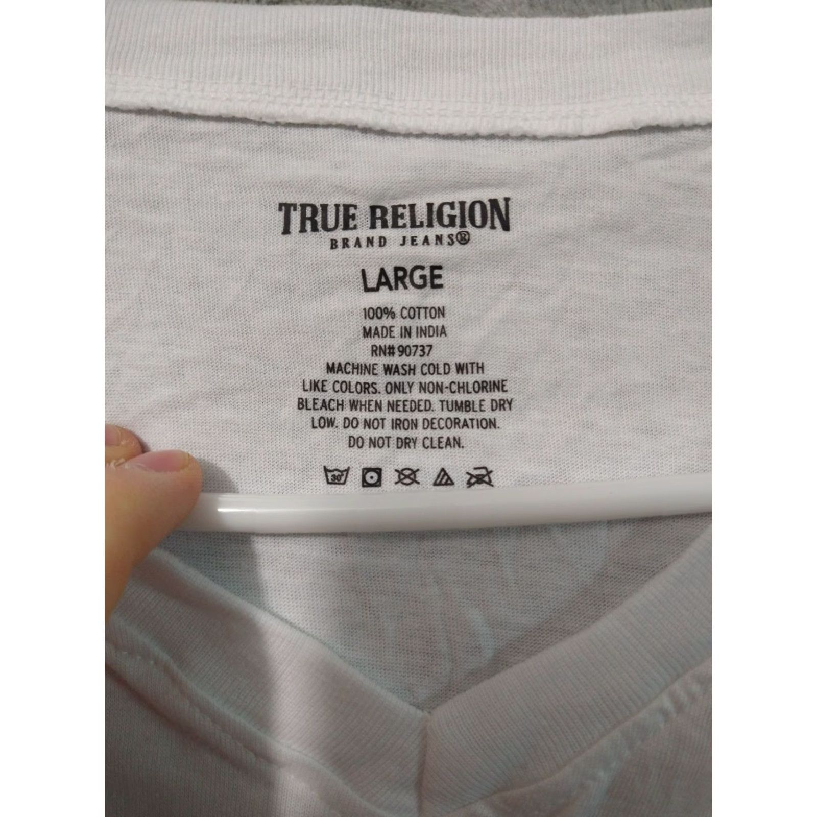 True Religion VINTAGE True Religion Shirt Mens Large White Short Sleeve V Neck Cotton Logo Casual Size US L / EU 52-54 / 3 - 5 Thumbnail