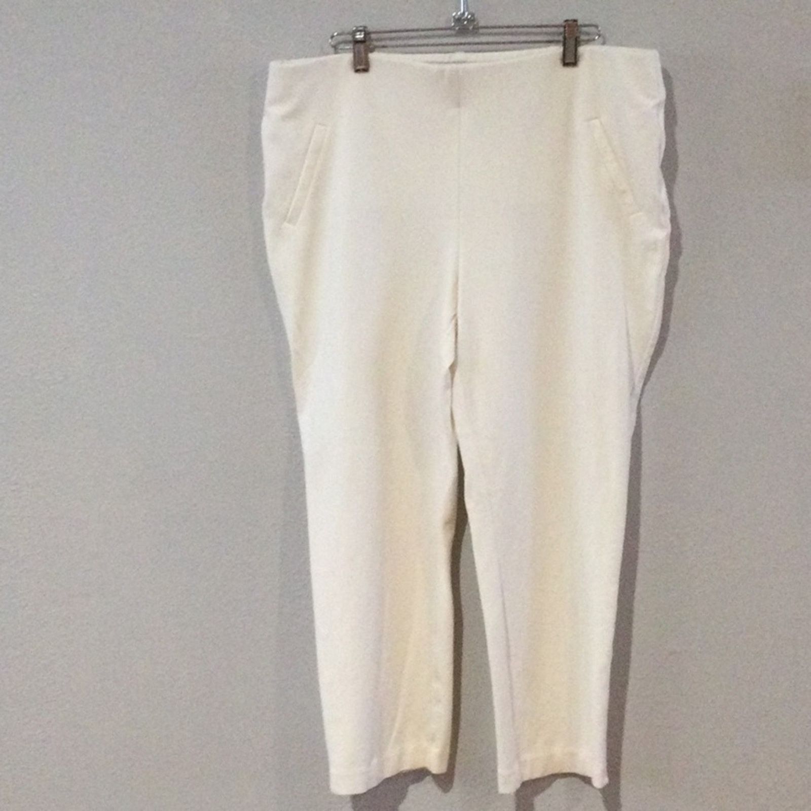 Chicos Fabulously Slimming by Chico's White Ankle Pant Sz 2.5/L/14 Size 36" / US 14 / IT 50 - 1 Thumbnail