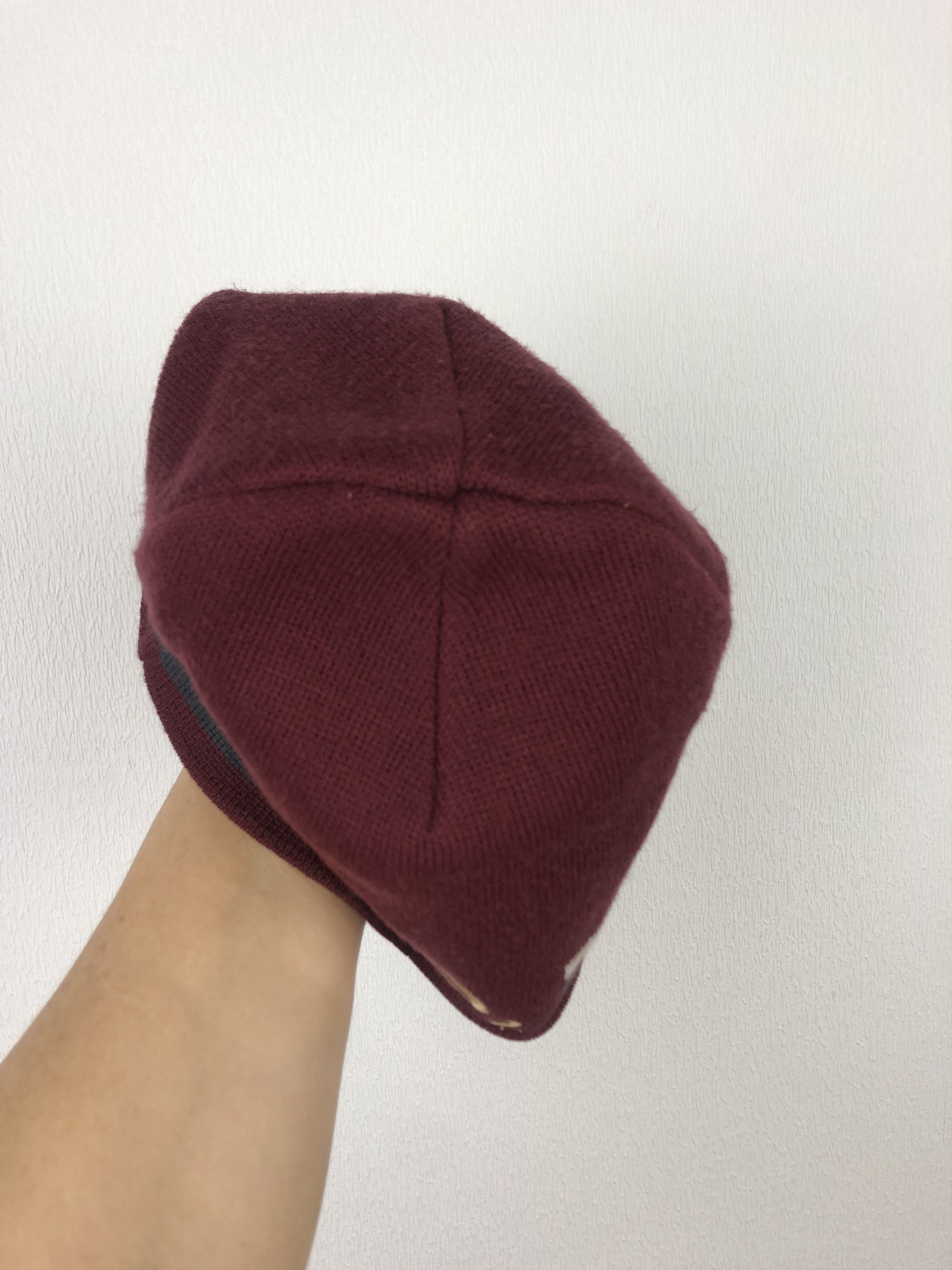 Nike Vintage Nike Arsenal Beanie Hat Football Cap Burgundy o2 Size ONE SIZE - 7 Thumbnail