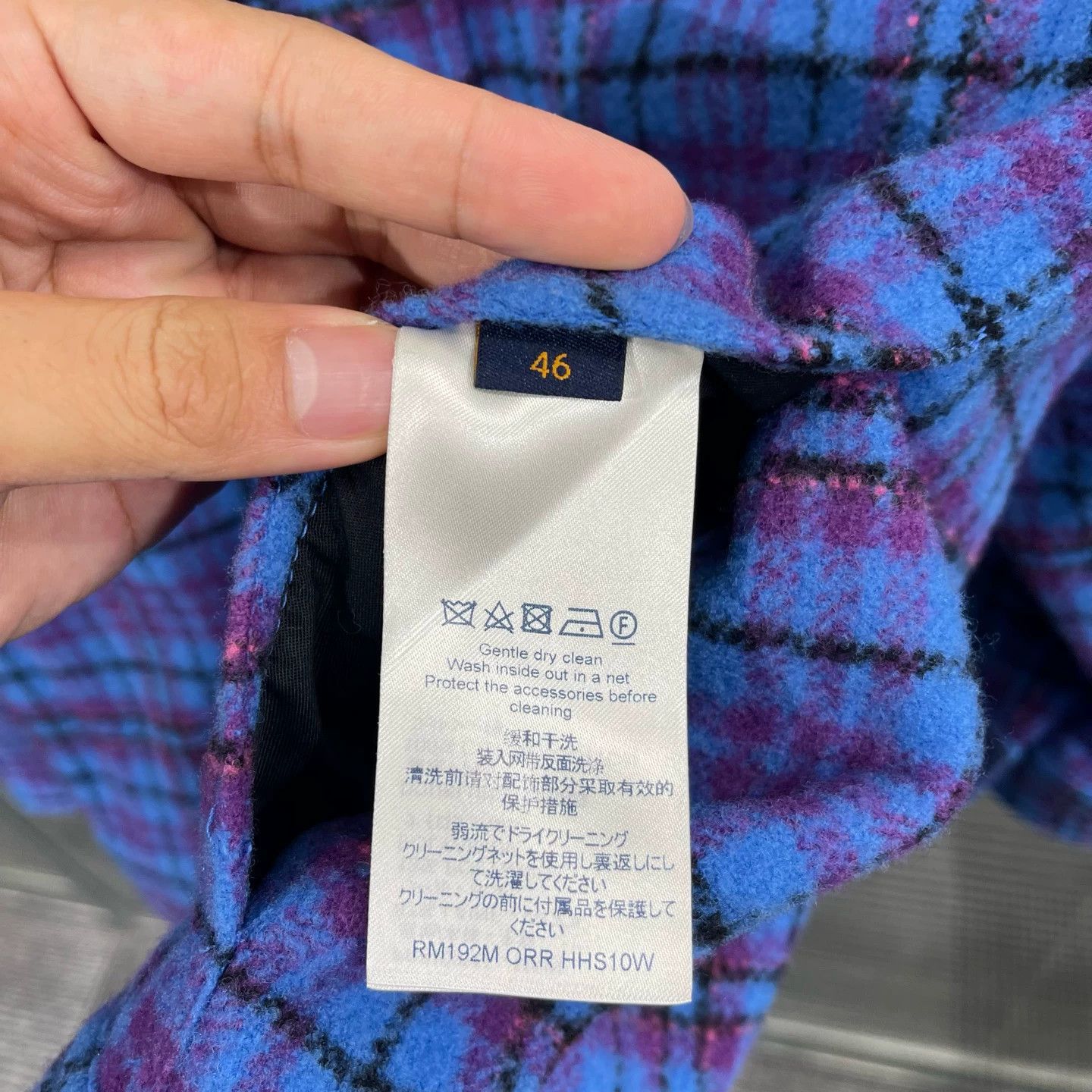 Louis Vuitton Louis Vuitton Blue Flannel Plaid Jacket Sz 46 Near New Size US S / EU 44-46 / 1 - 5 Thumbnail
