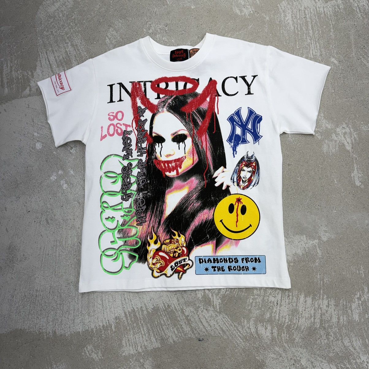 LOST INTRICACY LOST INTRICACY FRONT PAGE MAG TEE (WHITE) Size US S / EU 44-46 / 1 - 1 Thumbnail