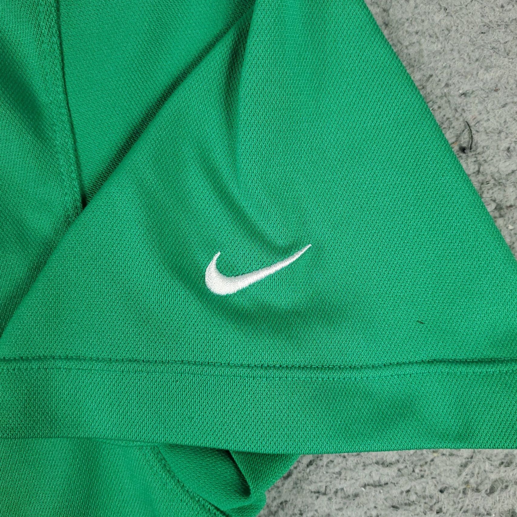 Nike Nike Polo Shirt Mens Small Green Dri Fit Golf Casual Short Sleeve Adult -> Nike Polo Shirt Mens Small Green Dri Fit Golf Casual Short Sleeve Adult Size US S / EU 44-46 / 1 - 3 Thumbnail