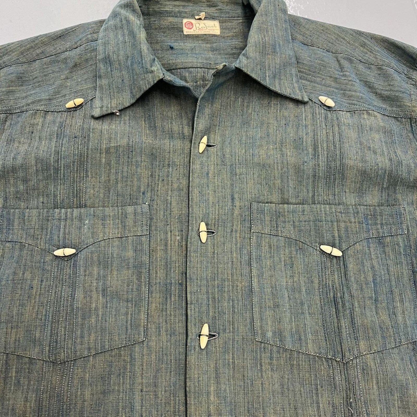 Vintage 60s Rafael Green Guayabera Cuban Loop Collar