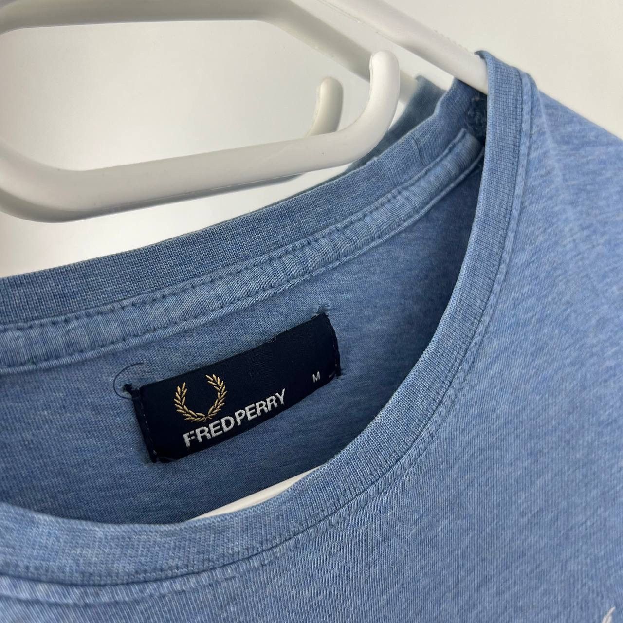 Fred Perry Vintage Fred Perry Mini Logo Distressed T-Shirt Size US M / EU 48-50 / 2 - 4 Thumbnail