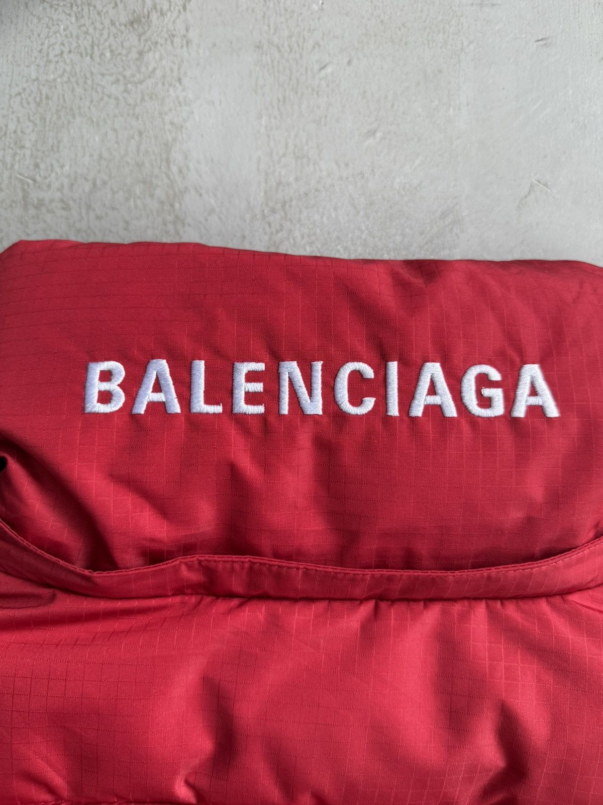 Balenciaga Balenciaga - F/W 2019 Red Swing Puffer Jacket Size US L / EU 52-54 / 3 - 6 Thumbnail