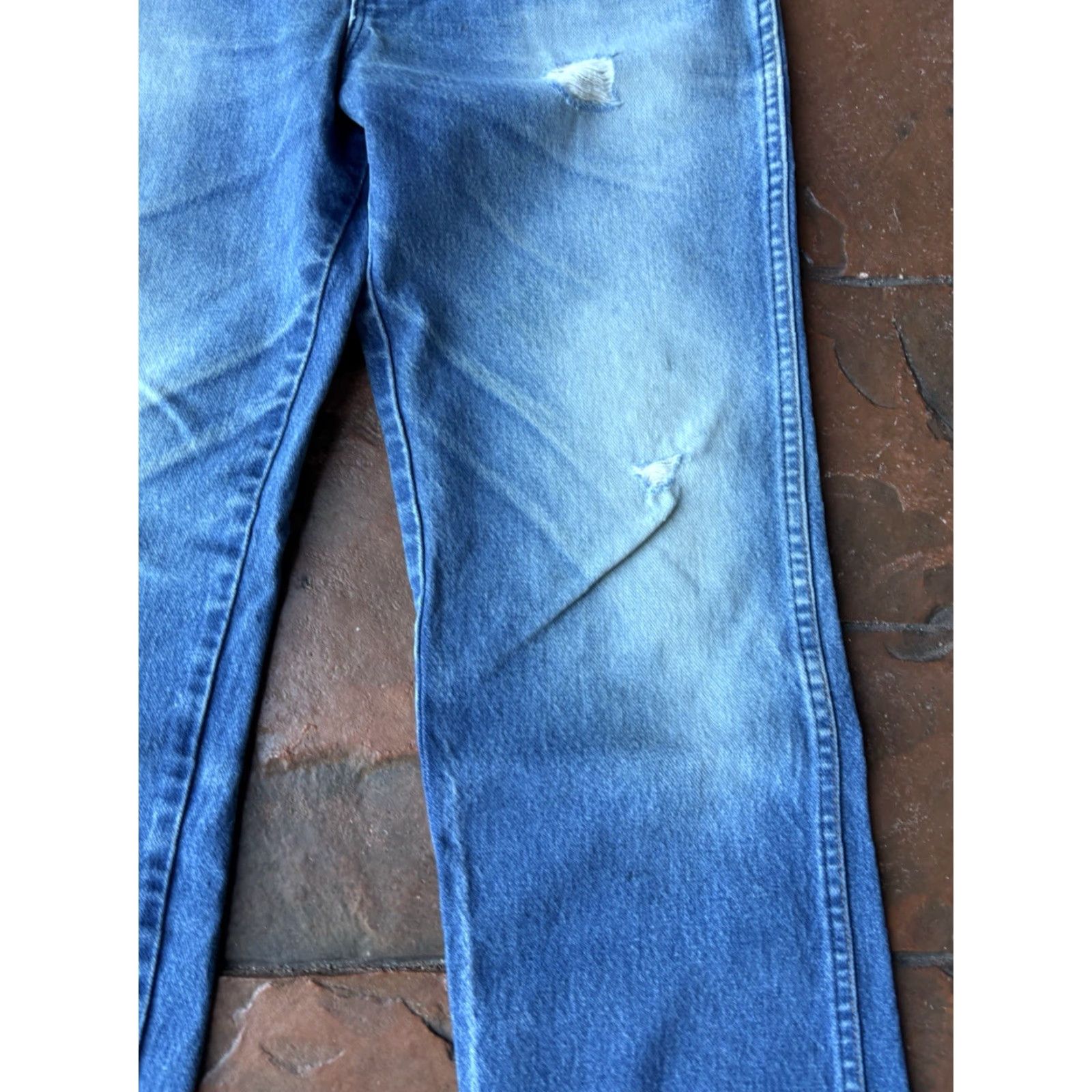 Wrangler VINTAGE Wrangler Jeans Men 33x32 Denim Distressed 80s 90s USA Western Straight Style Blue Cotton 5-Pocket Mens Size US 33 - 6 Thumbnail