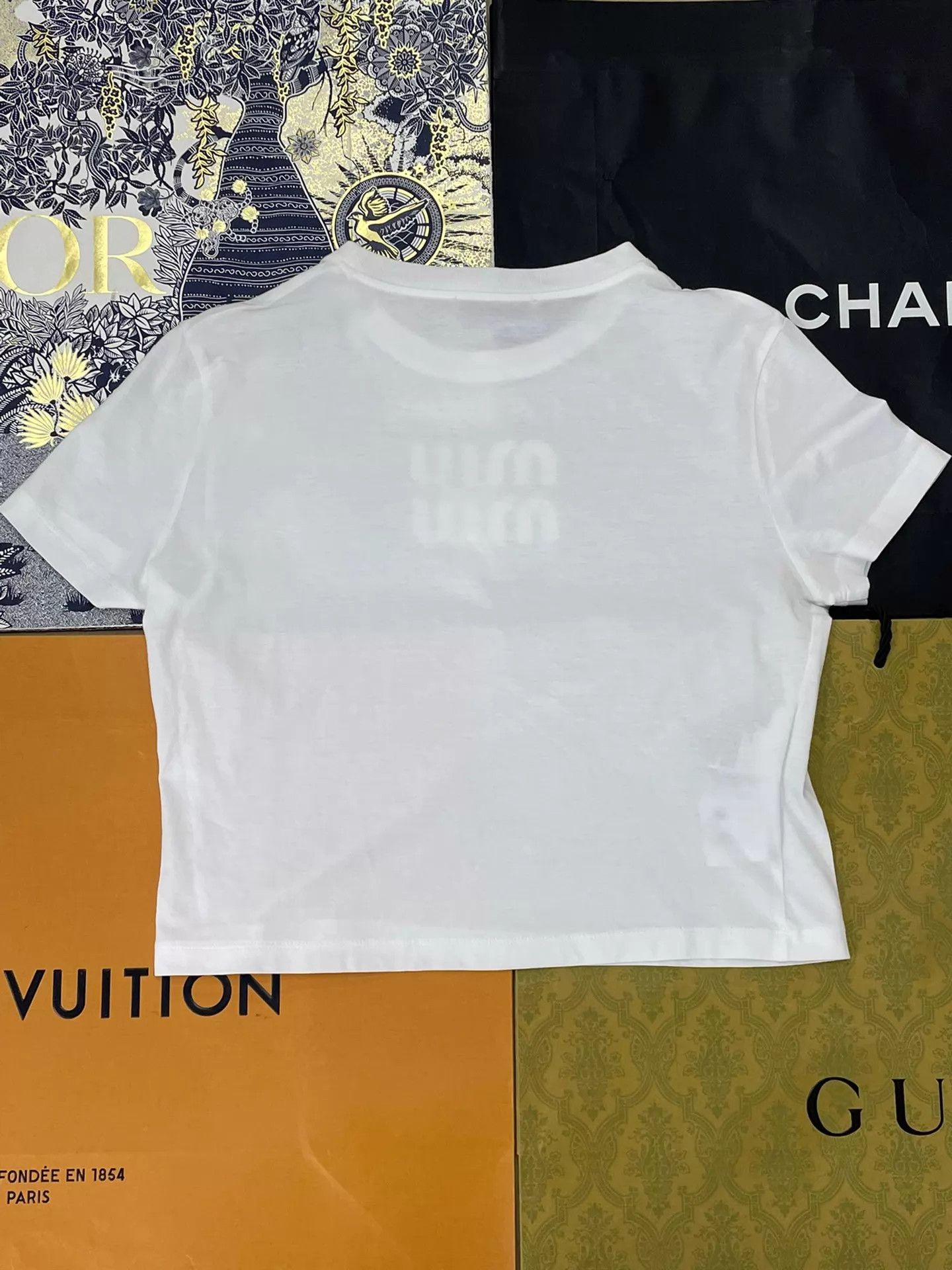 Miu Miu MIU MIU White Big Logo Short Sleeve Tee M Size M / US 6-8 / IT 42-44 - 3 Thumbnail