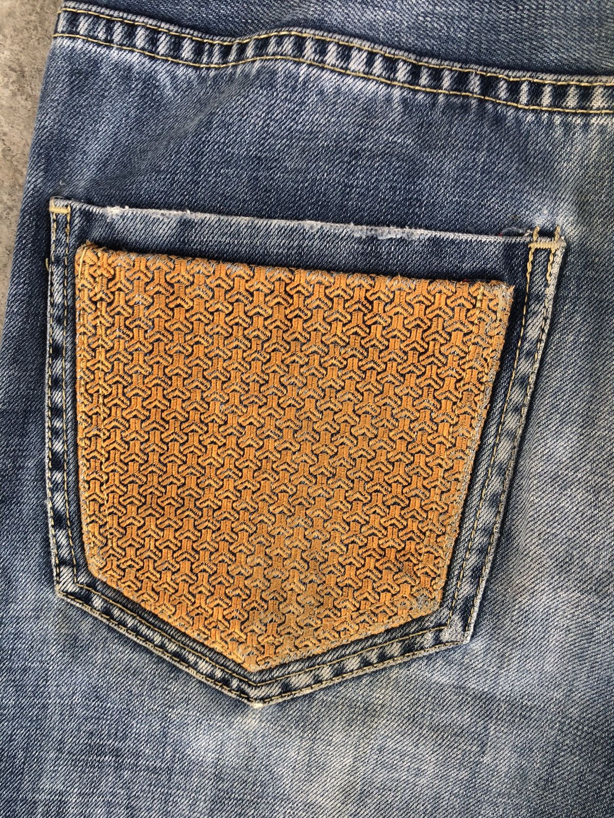 Japanese Brand Japanese Big Train Embroidered Jeans Distressed Jeans Size US 29 - 17 Thumbnail