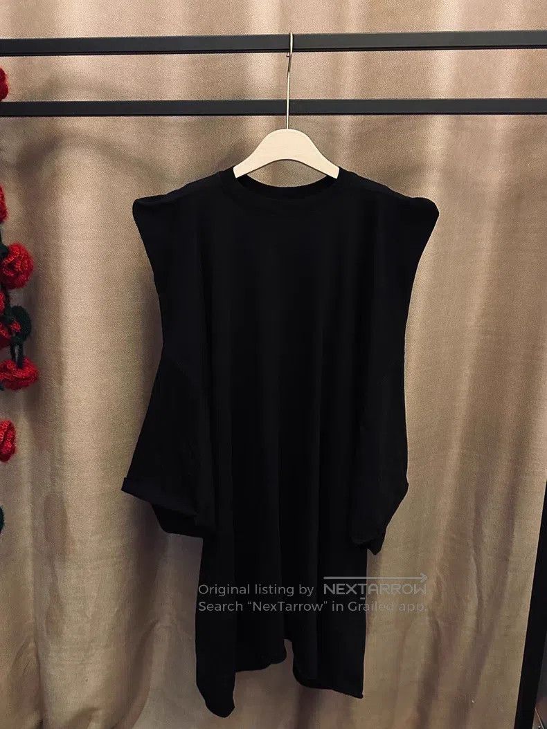 Rick Owens Rick Owens 23 SS main line show devil shoulder pad silhoue Size US S / EU 44-46 / 1 - 1 Thumbnail