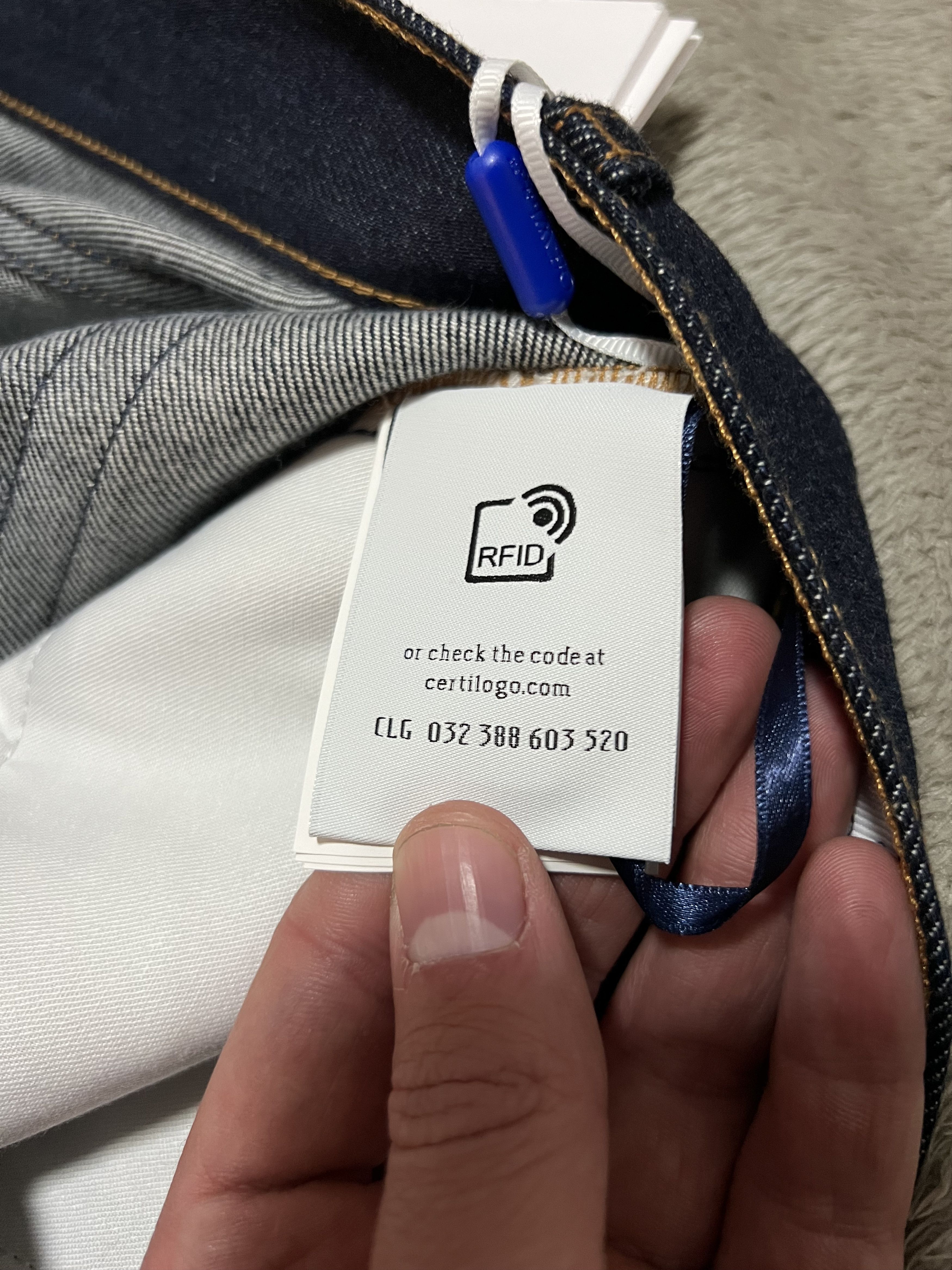 Off-White Off-White SS24 “90s Logo” Raw Blue Flare Jeans - W31 Size US 31 - 6 Thumbnail