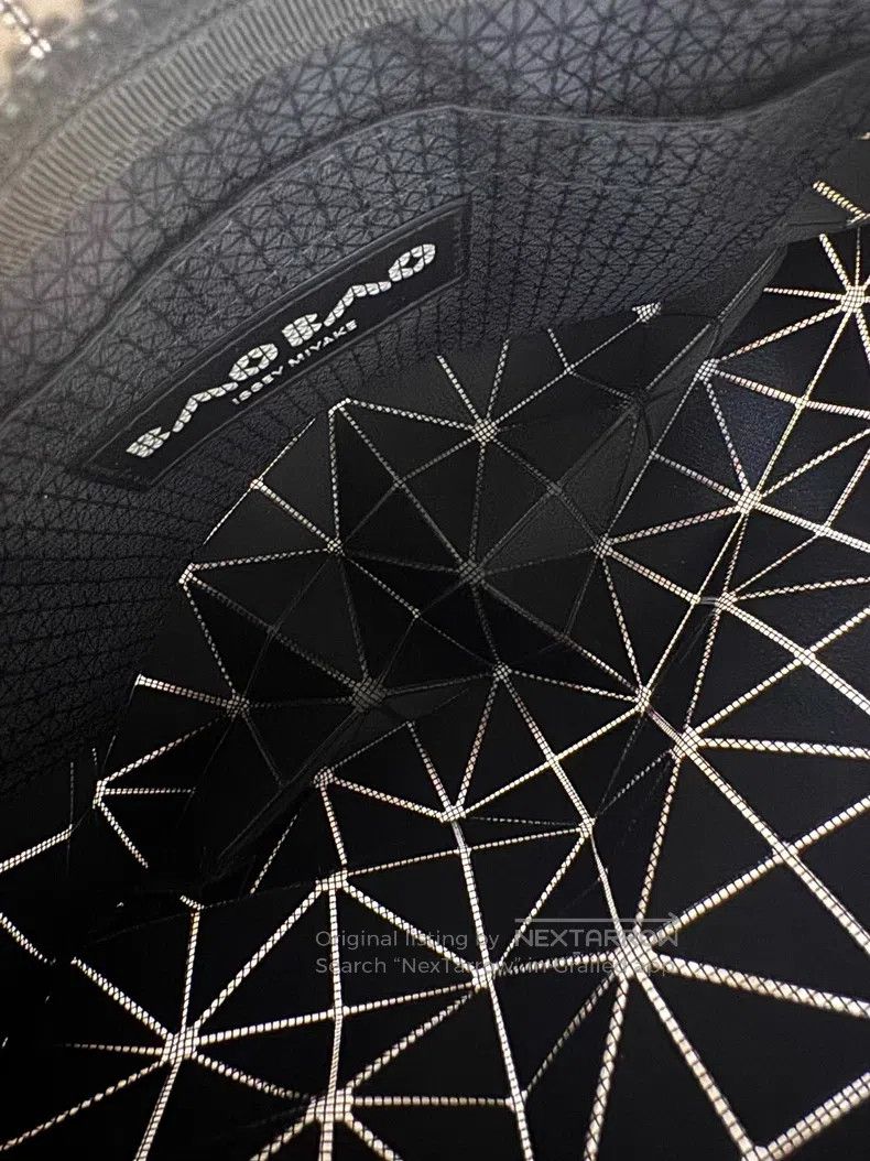Issey Miyake Issey Miyake Geometric Rhombus Pattern Gray Size ONE SIZE - 8 Thumbnail