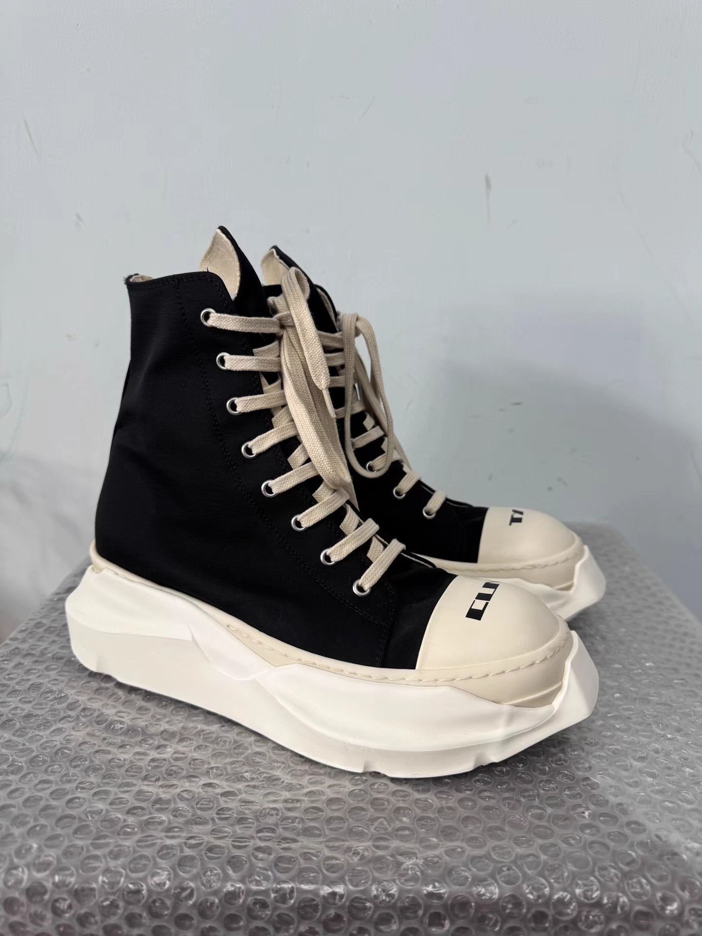 Rick Owens Rick Owens printed tank sole high-top Converse Size US 7 / EU 40 - 3 Thumbnail