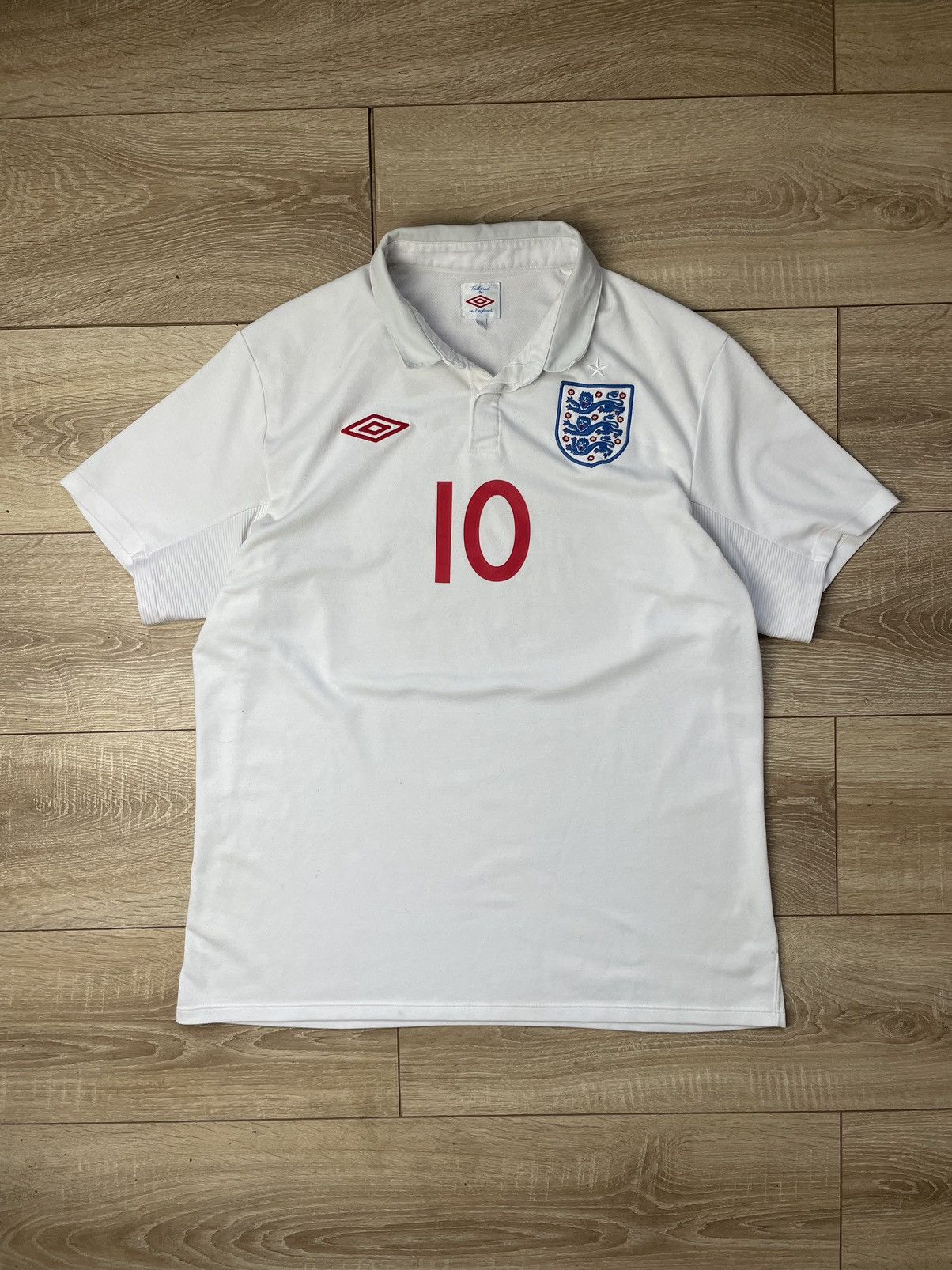 Umbro 2009-10 Player Issue England Home Shirt Rooney L Size US L / EU 52-54 / 3 - 1 Thumbnail