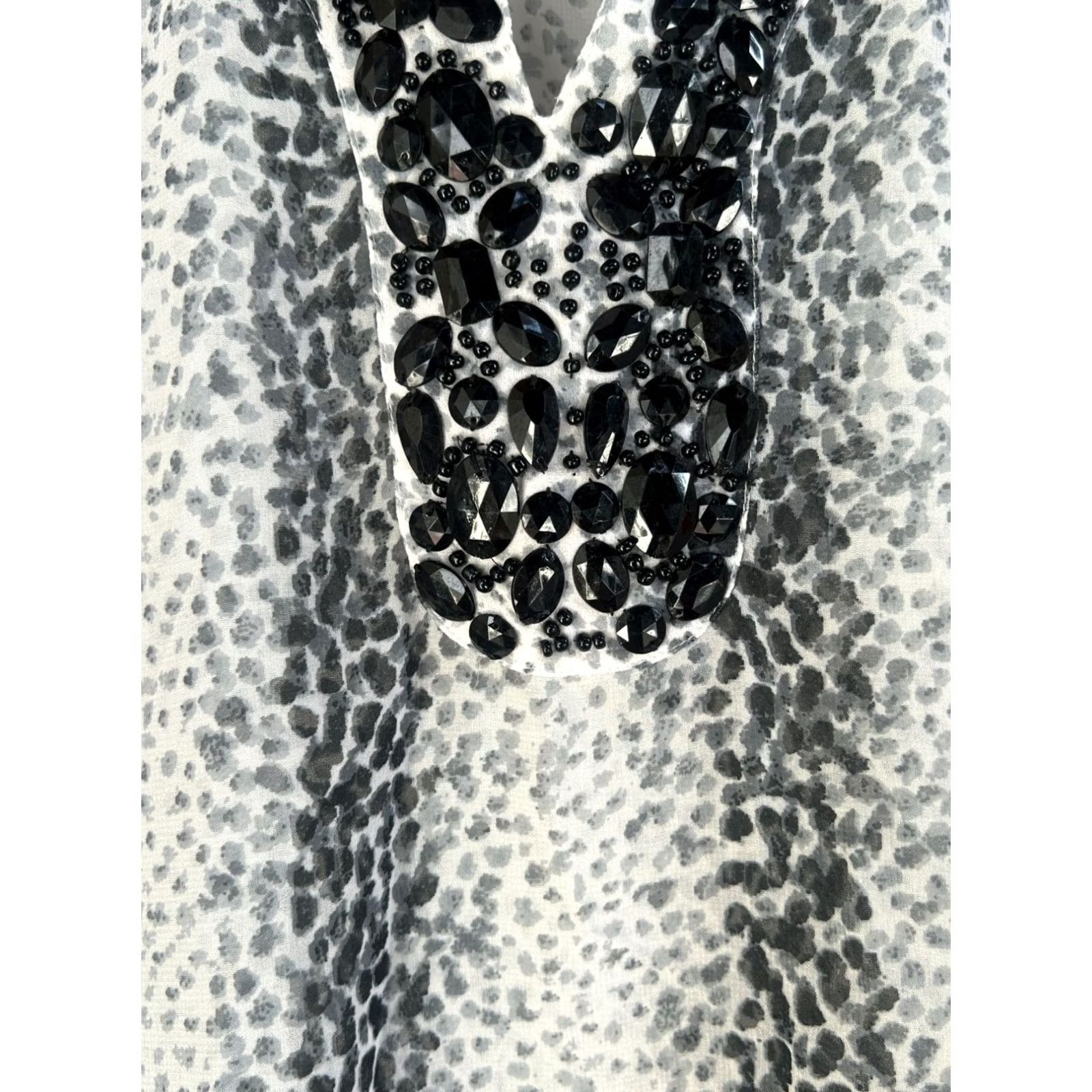 Vintage VINTAGE Adrienne Vittadini Womens Beaded Black White Animal Print Tunic Top Large New Size L / US 10 / IT 46 - 2 Thumbnail