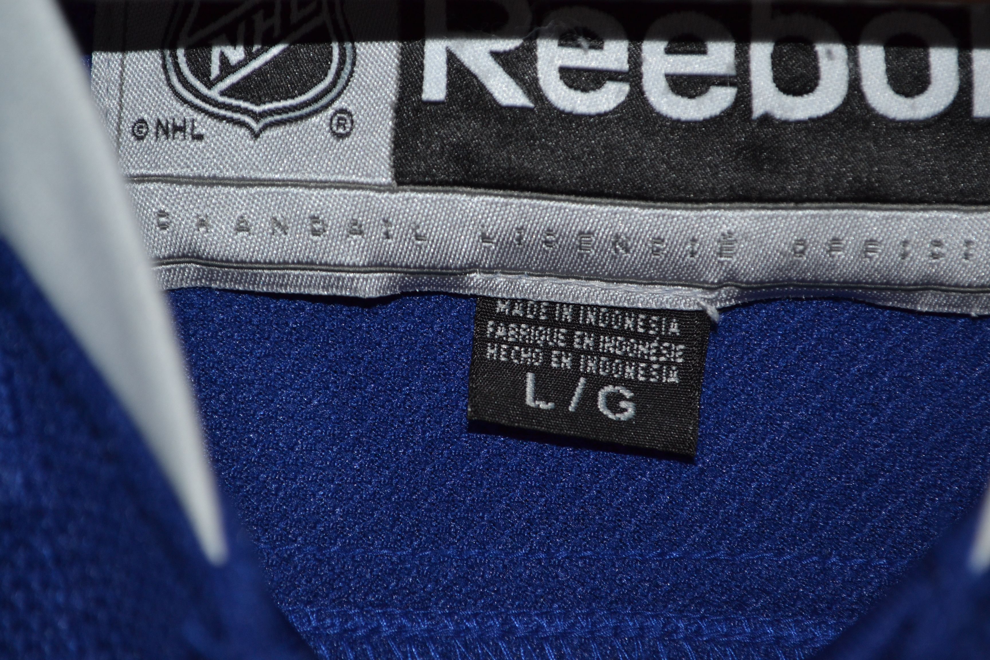 Reebok Toronto Maple Leafs Reebok Dion Phaneuf NHL Jersey 2010 L Size US L / EU 52-54 / 3 - 5 Thumbnail