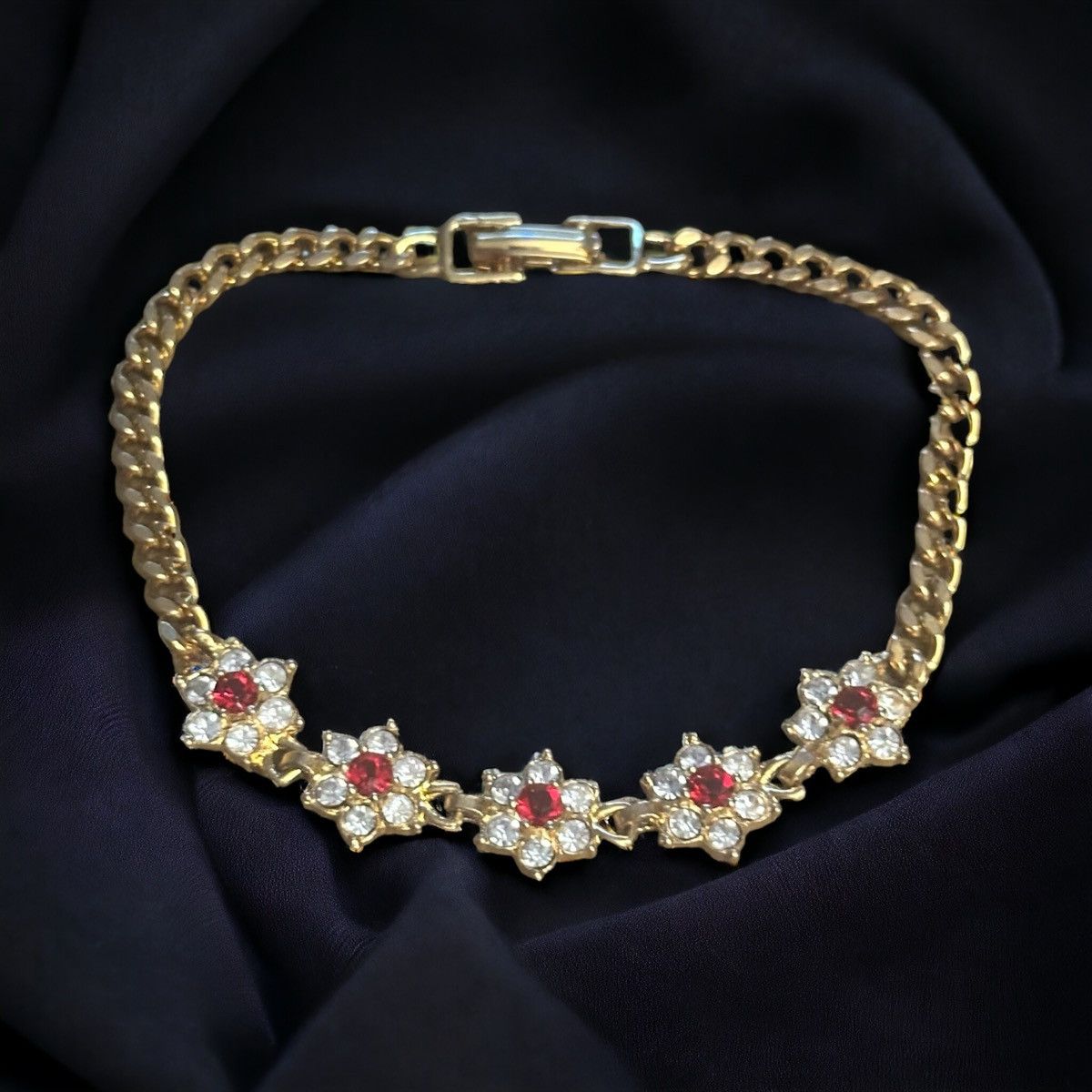 Vintage Vintage rhinestone flower link chain bracelet Size ONE SIZE - 1 Thumbnail