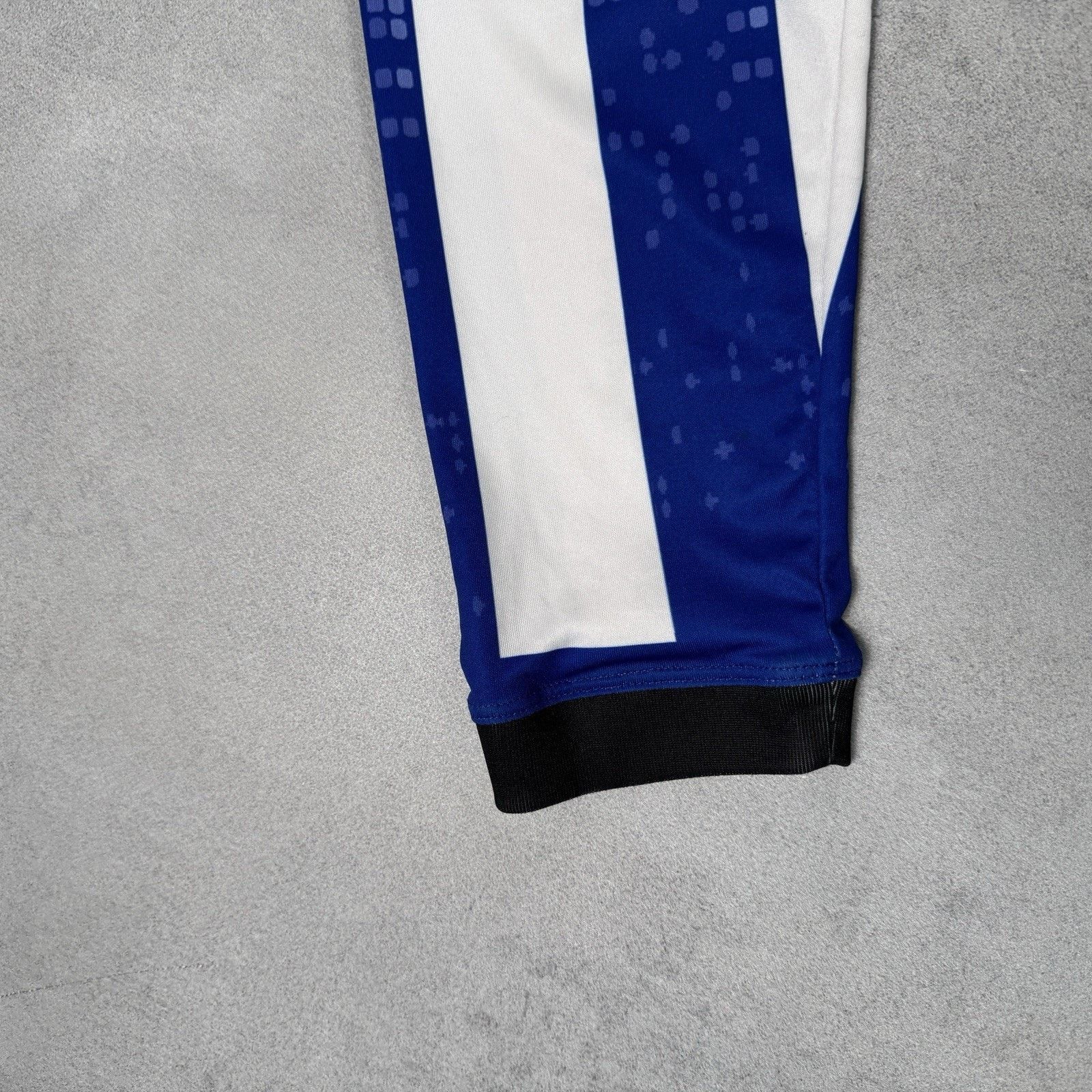 Vintage Sheffield Wednesday Home Football Shirt 2019/2020 Size US L / EU 52-54 / 3 - 17 Thumbnail