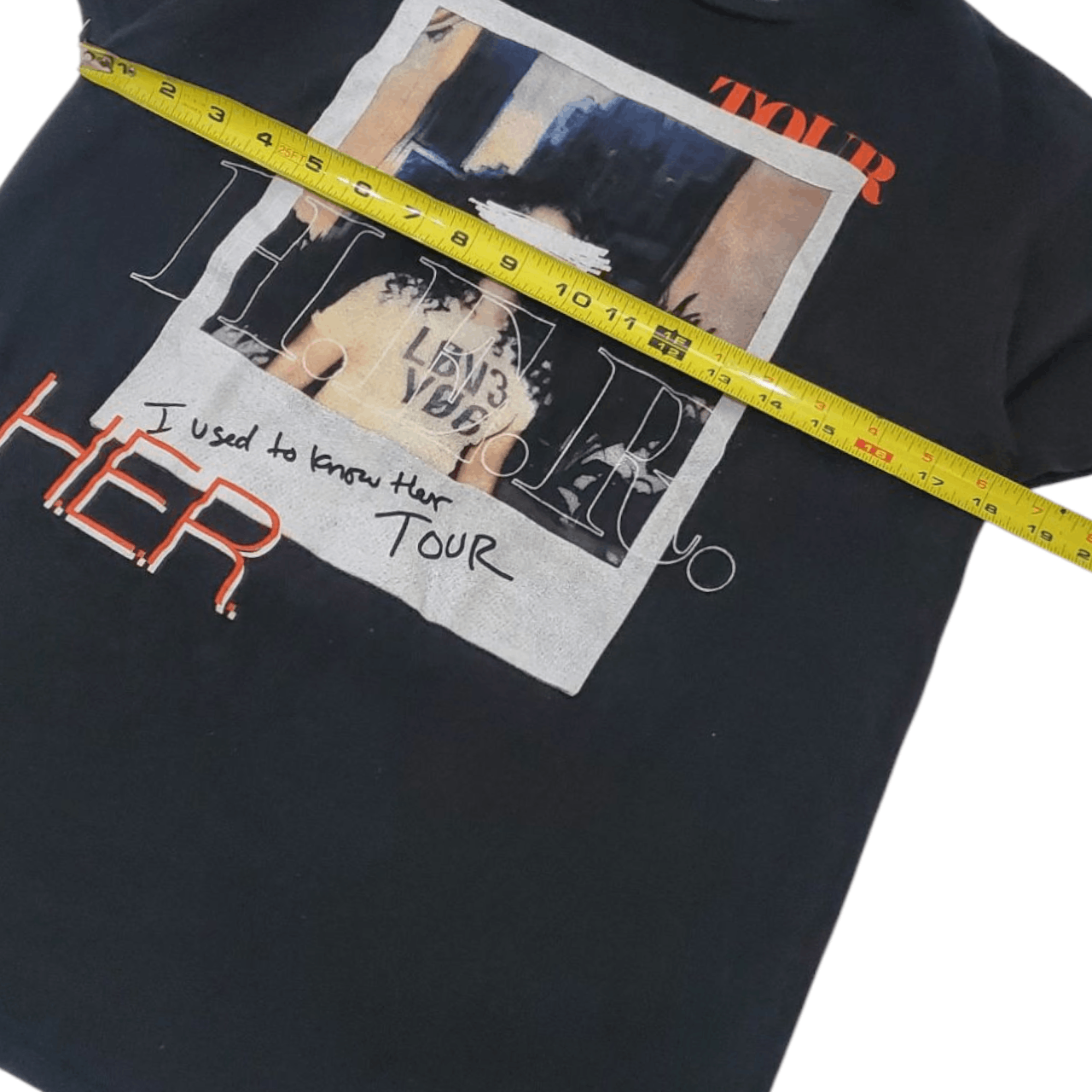 Vintage H.E.R. I Used To Know Her Tour T-Shirt Size US M / EU 48-50 / 2 - 5 Thumbnail