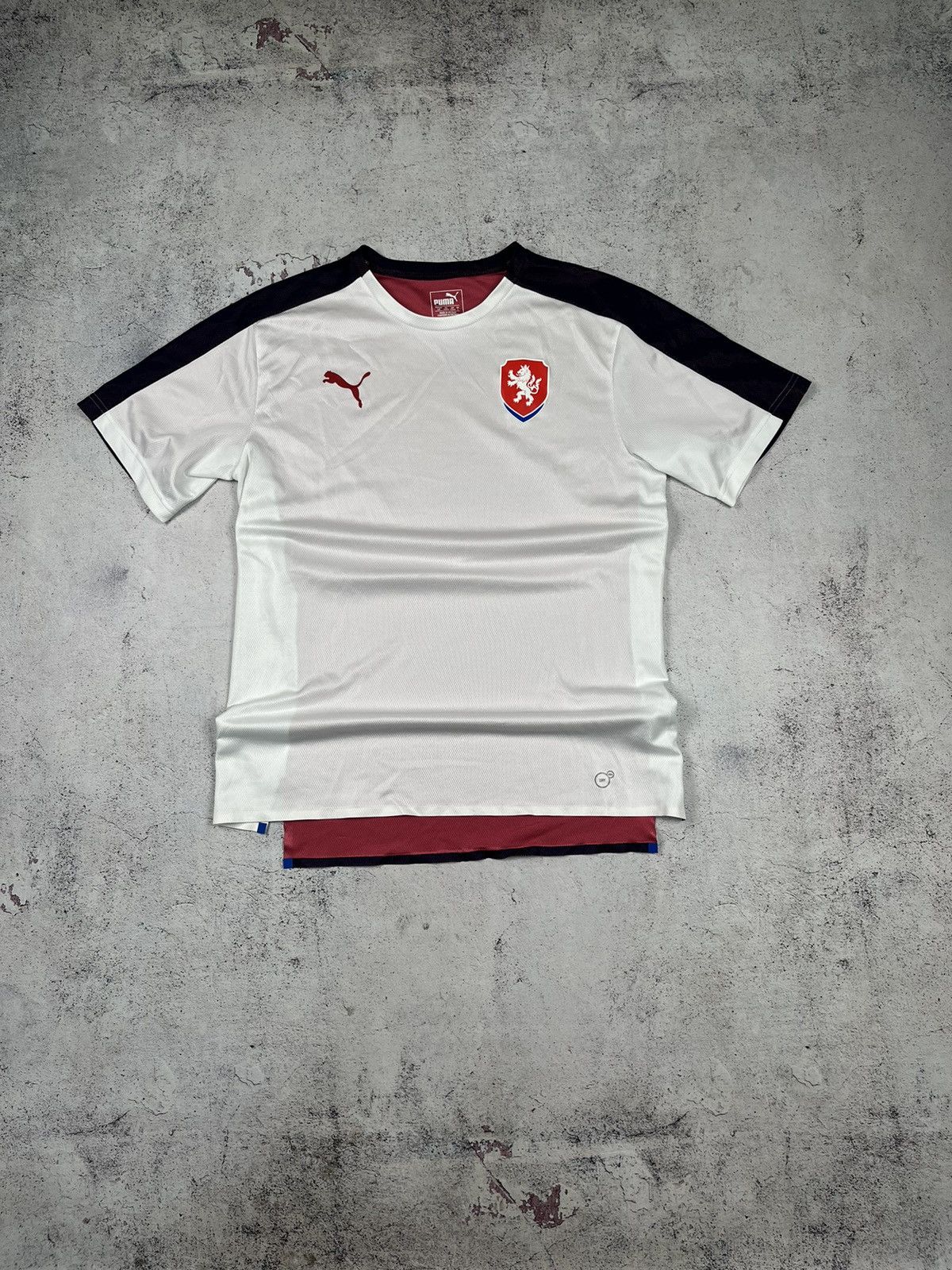 Puma PUMA CZECH REPUBLIC 2017/2018 AWAY SOCCER JERSEY TRAINING Size US L / EU 52-54 / 3 - 1 Thumbnail