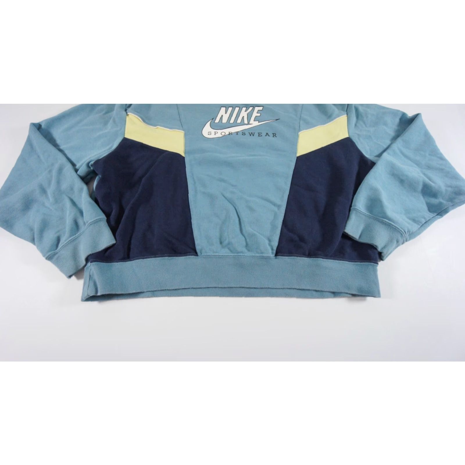 Nike Nike Sweatshirt Medium Blue Crewneck Heritage Casual Sweater Ladies Womens Size M / US 6-8 / IT 42-44 - 3 Thumbnail