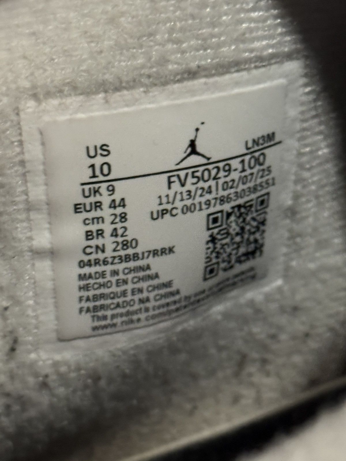 Jordan Brand Jordan 4 Retro White Cement (2025) Size 10 Size US 10 / EU 43 - 10 Thumbnail