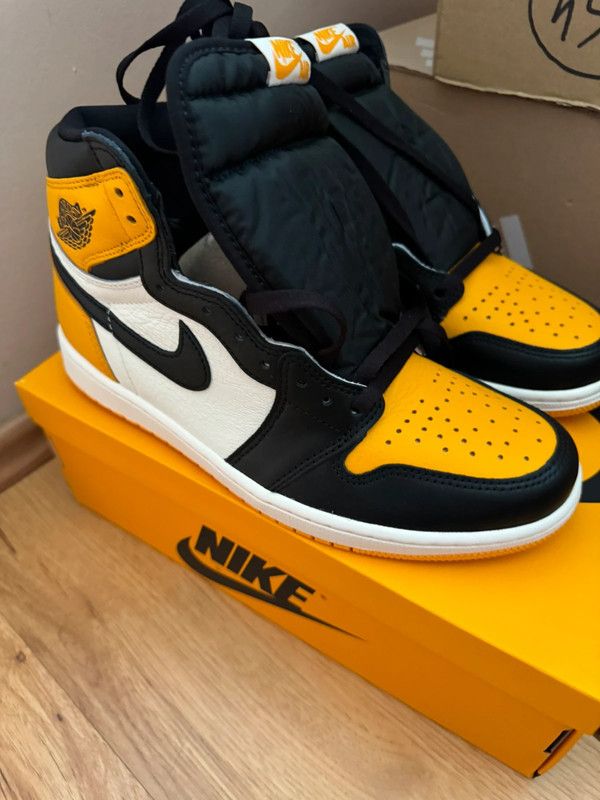 Jordan Brand × Nike nike jordan 1 retro high og EU44 US9 Size US 9 / EU 42 - 1 Thumbnail