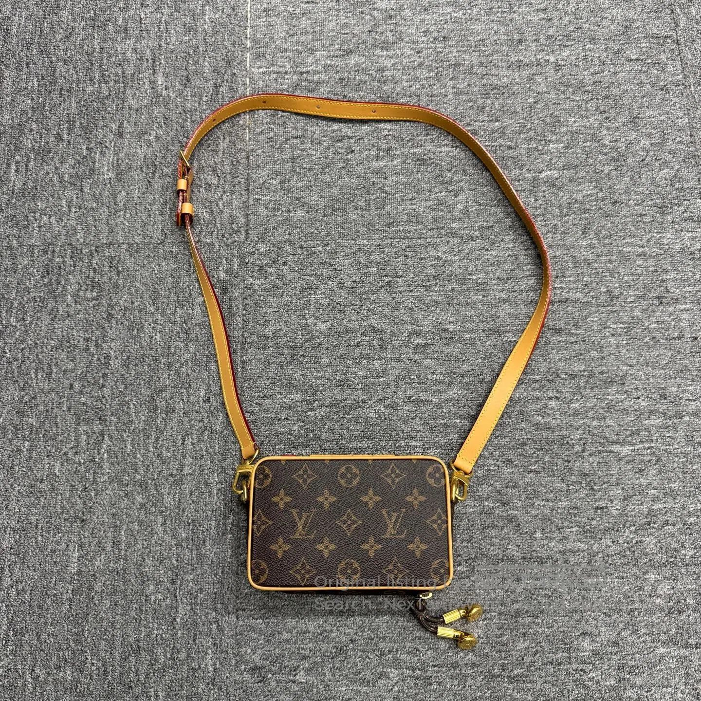 Louis Vuitton Louis Vuitton Radio Pack| Size ONE SIZE - 2 Thumbnail