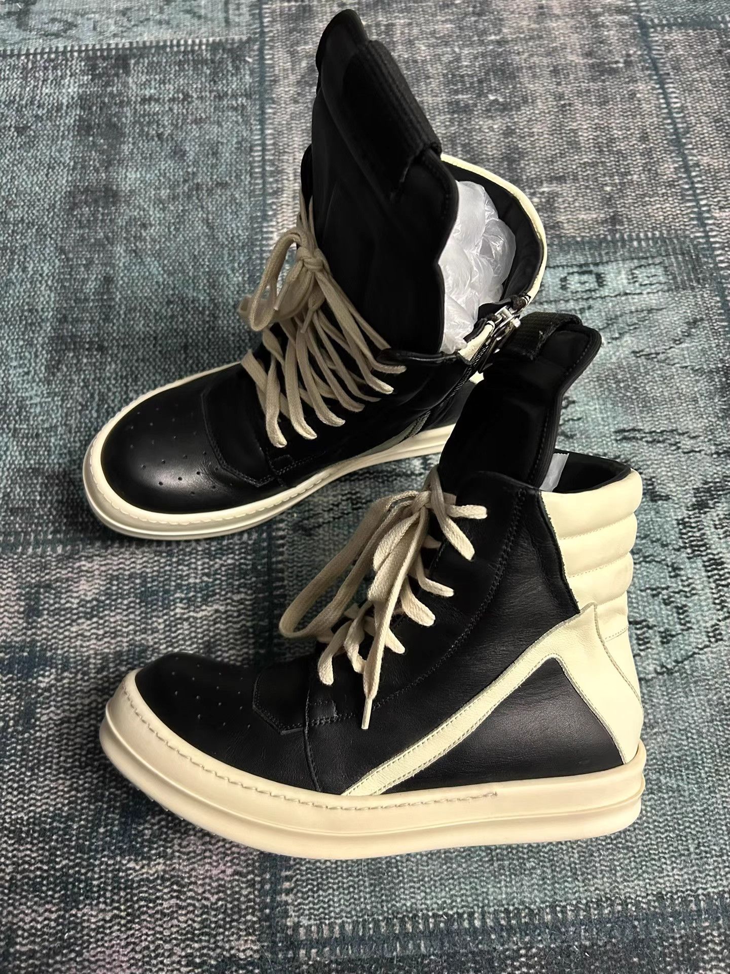 Rick Owens Rick Owens Mainline Reverse Triangle Sneakers Size US 6.5 / IT 36.5 - 2 Thumbnail