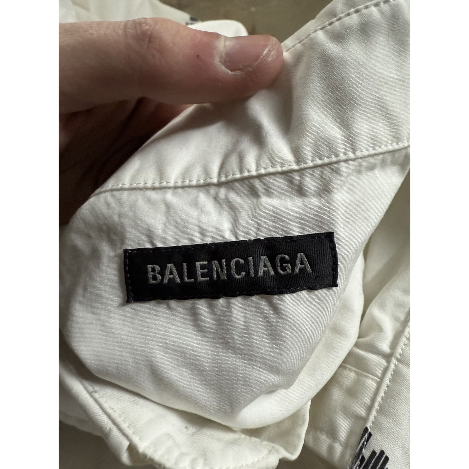 Balenciaga Balenciaga All Over Short Sleeve Button Up White Used 40 XL Size US XL / EU 56 / 4 - 2 Thumbnail