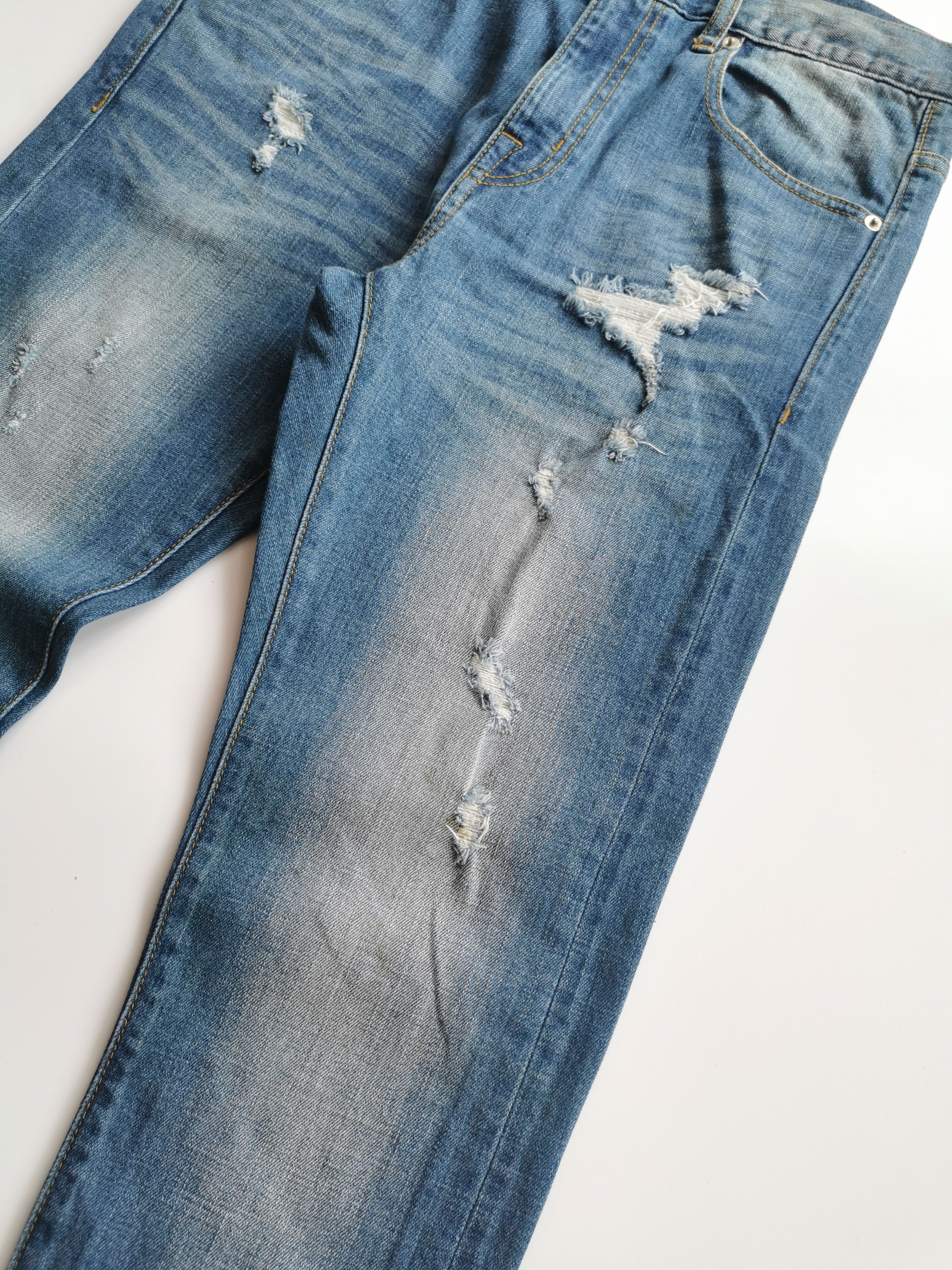 Tornado Mart CavariA Distressed Jeans 💕 Faded Wash Size US 31 - 10 Thumbnail