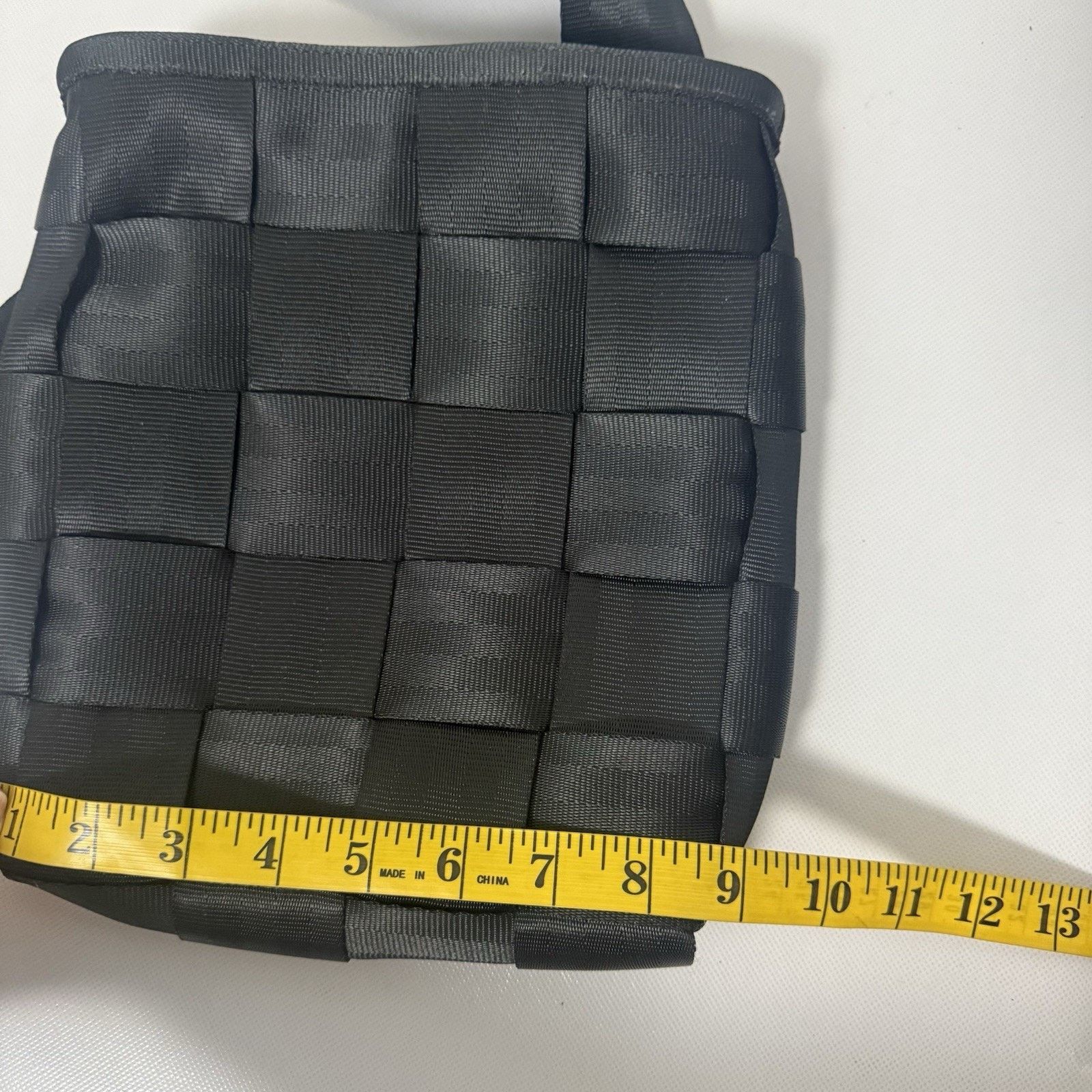 Other Harvey's Seatbelt Crossbody Purse Adjustable Black Zipper Size ONE SIZE - 8 Thumbnail