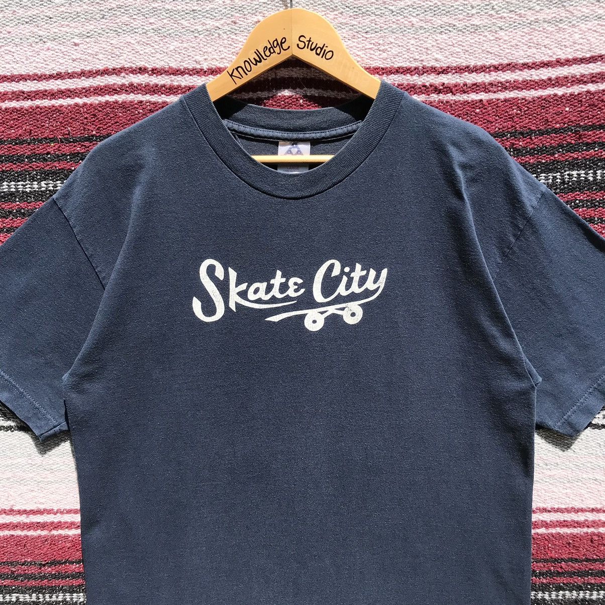 💥Distressed💥Y2K Vintage Skate City Shirt Skateboard