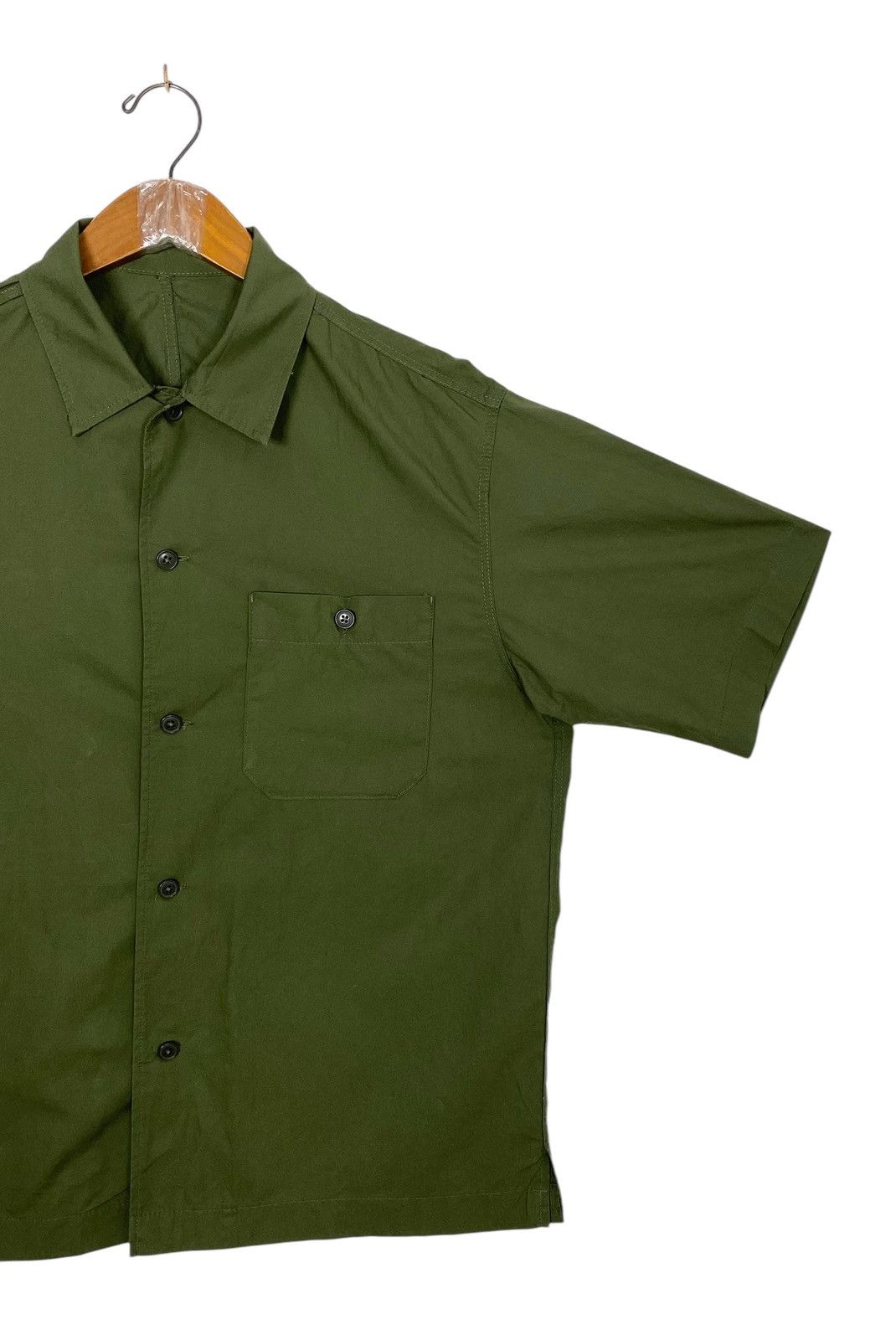 GU Rare‼️ Gu Shirt Olive Green Size US M / EU 48-50 / 2 - 3 Thumbnail