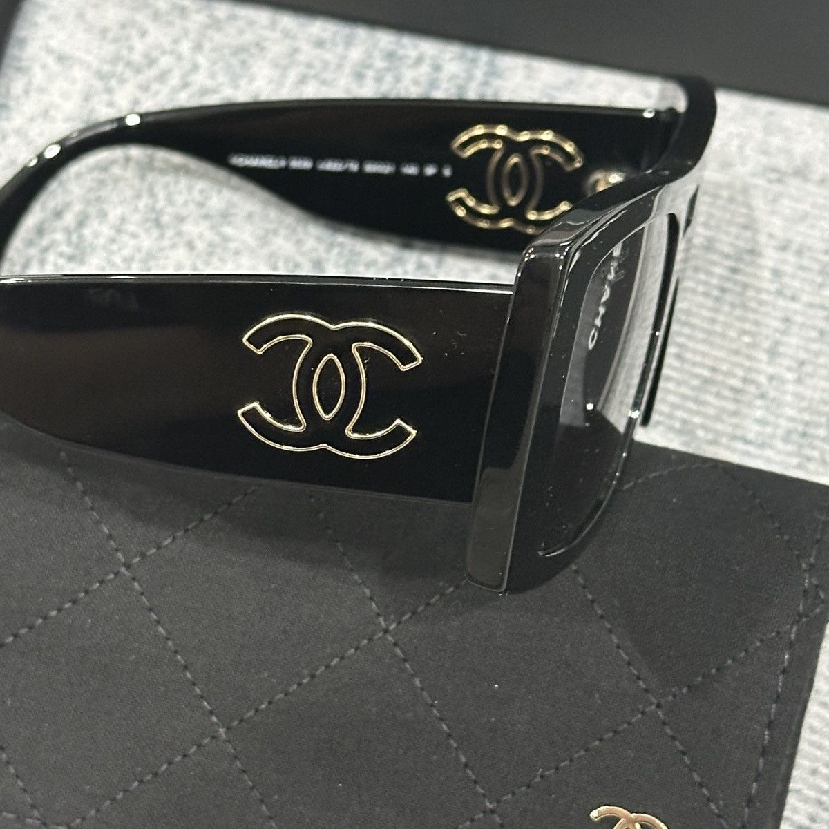 Chanel CHANEL 0CH5539 C622T8 SUNGLASSES Size ONE SIZE - 8 Thumbnail
