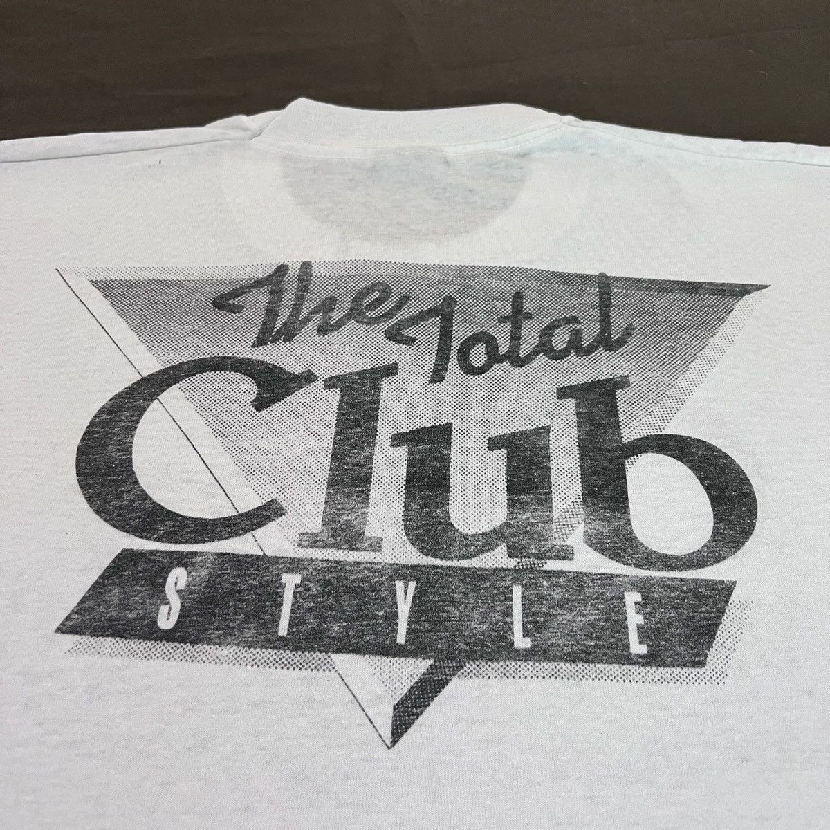 Vintage Vintage 90s Club at Woodbridge GYM Fitness Promo XL Faded Size US XL / EU 56 / 4 - 7 Thumbnail
