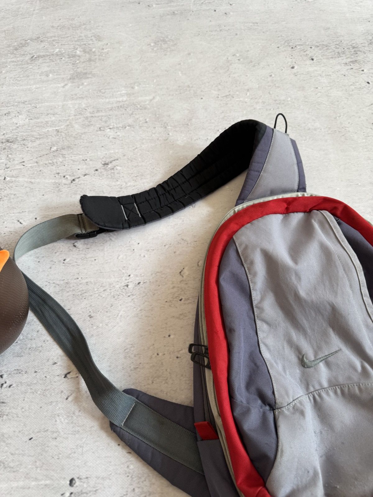 Nike × Vintage NIKE VINTAGE BASIC LOGO 00s 90s PINTEREST STYLE SLING BAG Size ONE SIZE - 4 Thumbnail