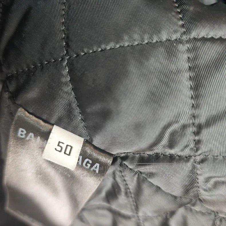Balenciaga Balenciaga Black Printed Teddy Jacket with Logo Design Size US M / EU 48-50 / 2 - 3 Thumbnail