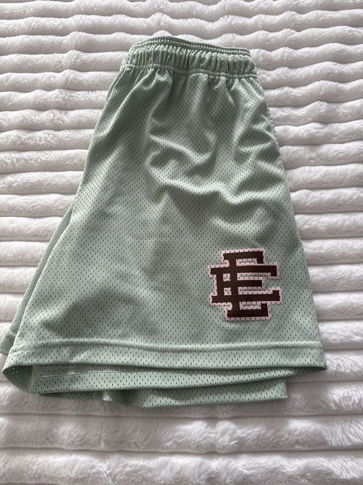 Eric Emanuel Eric Emmanuel Mint shorts size XL Size US 36 / EU 52 - 7 Thumbnail