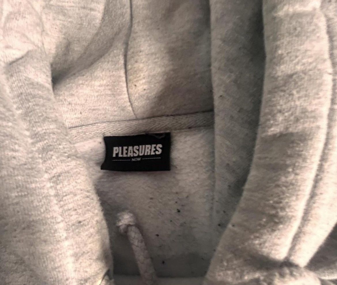 Pleasures Pleasures hoodie blue font heather gray small Size US S / EU 44-46 / 1 - 2 Thumbnail