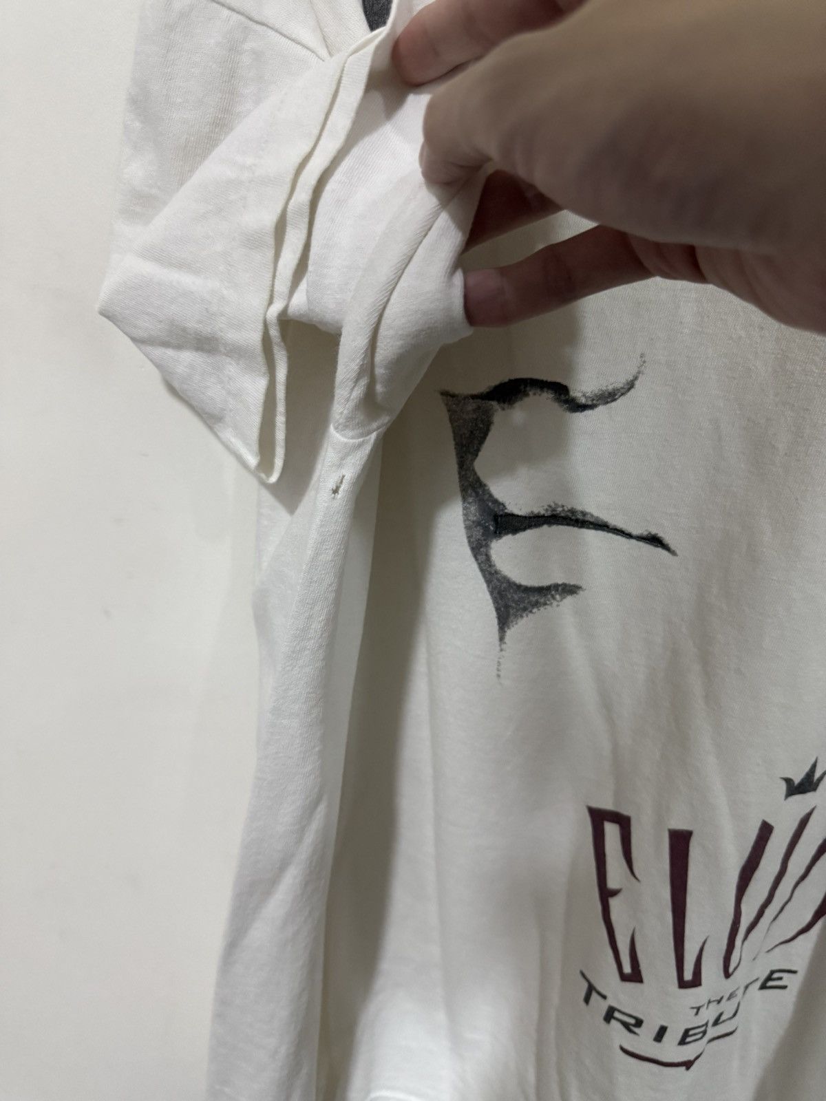 Band Tees × Vintage Vintage 90s Elvis the Tribute T Shirt Size US XL / EU 56 / 4 - 7 Thumbnail