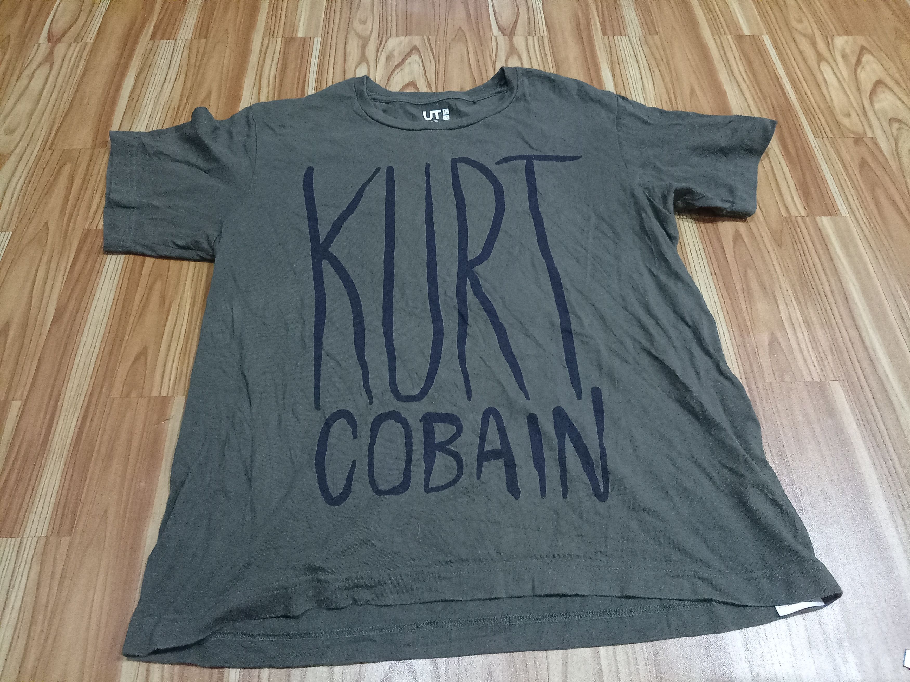 Uniqlo 🔥Uniqlo Kurt Cobain T Shirts Size US S / EU 44-46 / 1 - 1 Thumbnail