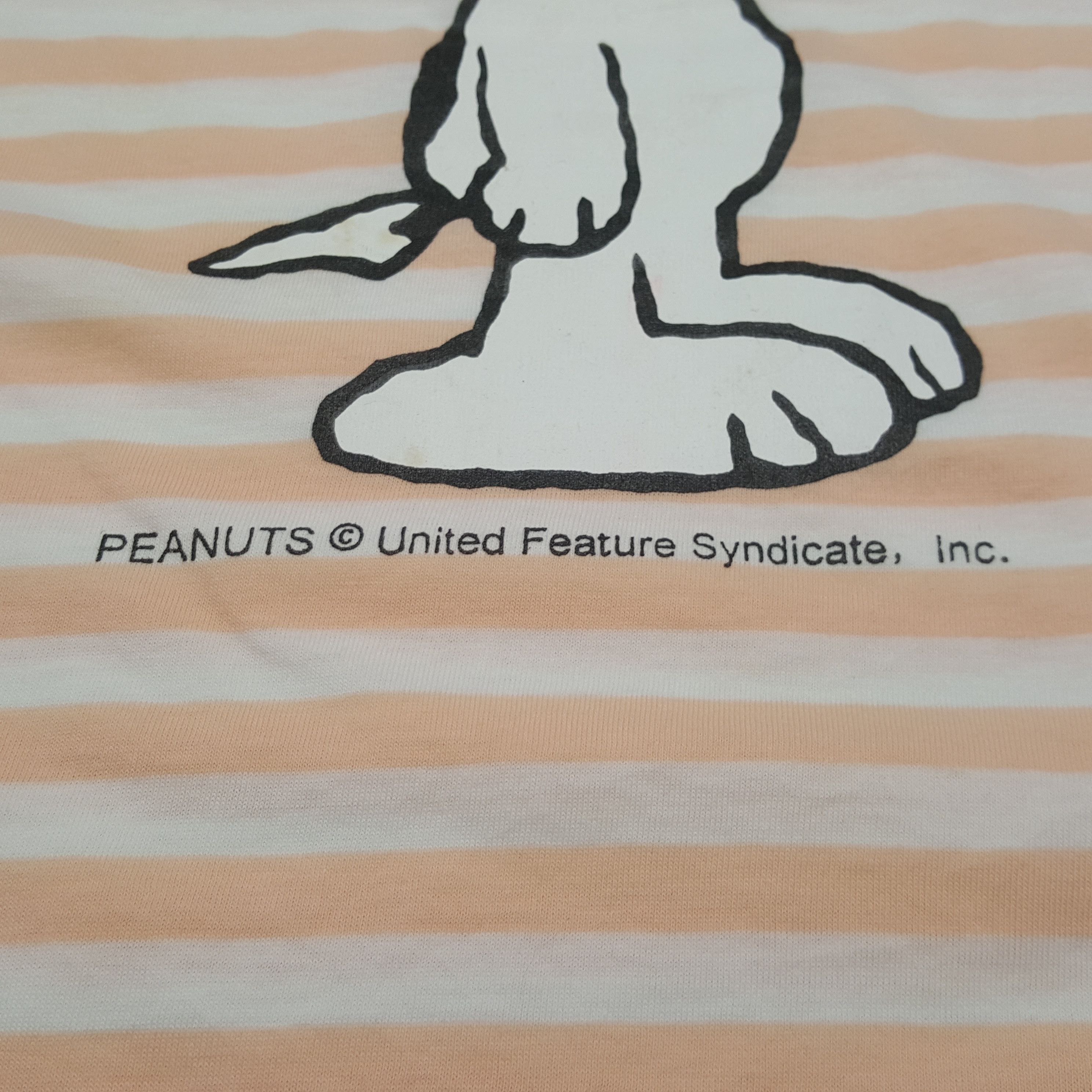 Vintage Snoopy Cartoon Streetwear Style Tshirt RR23 Size US L / EU 52-54 / 3 - 6 Thumbnail