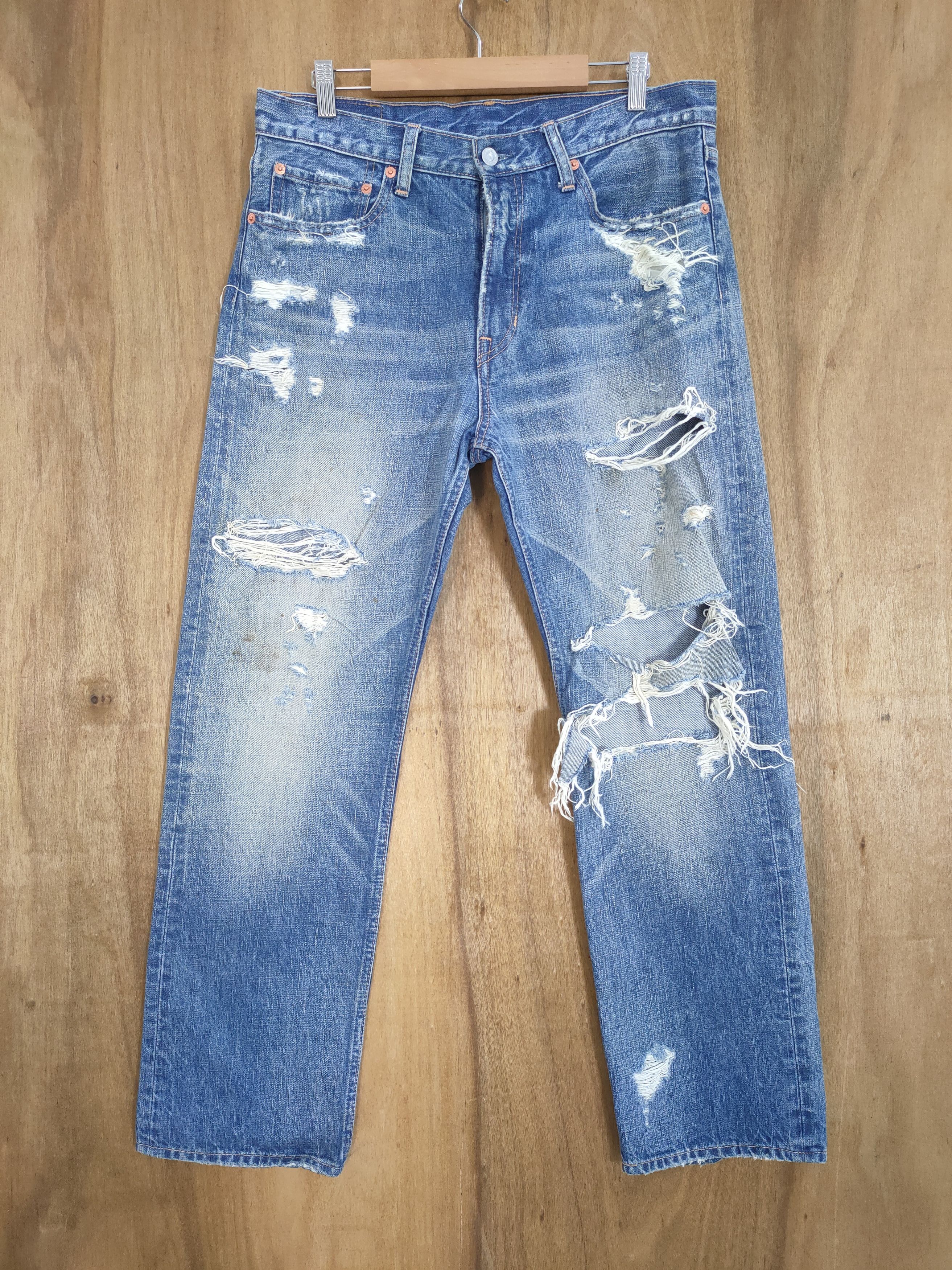 Japanese Brand 💥SICK💥 VINTAGE RNA DISTRESSED FADED JEANS PANTS Size US 32 / EU 48 - 1 Thumbnail
