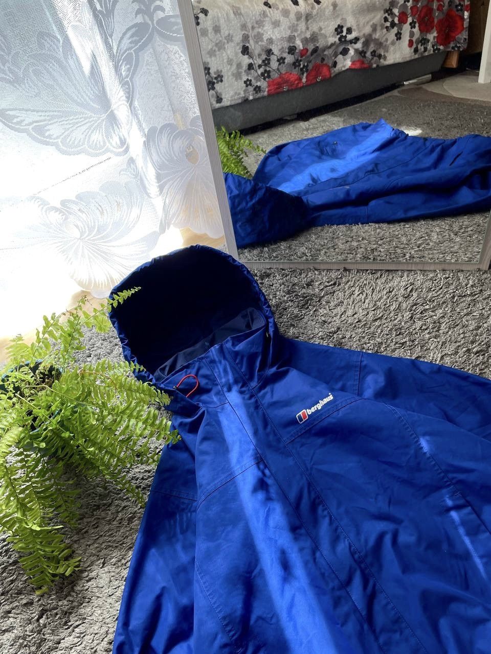 Berghaus Berghaus Light Jacket Gorpcore Outdoor Gore-Tex Logo Rare Size US M / EU 48-50 / 2 - 9 Thumbnail