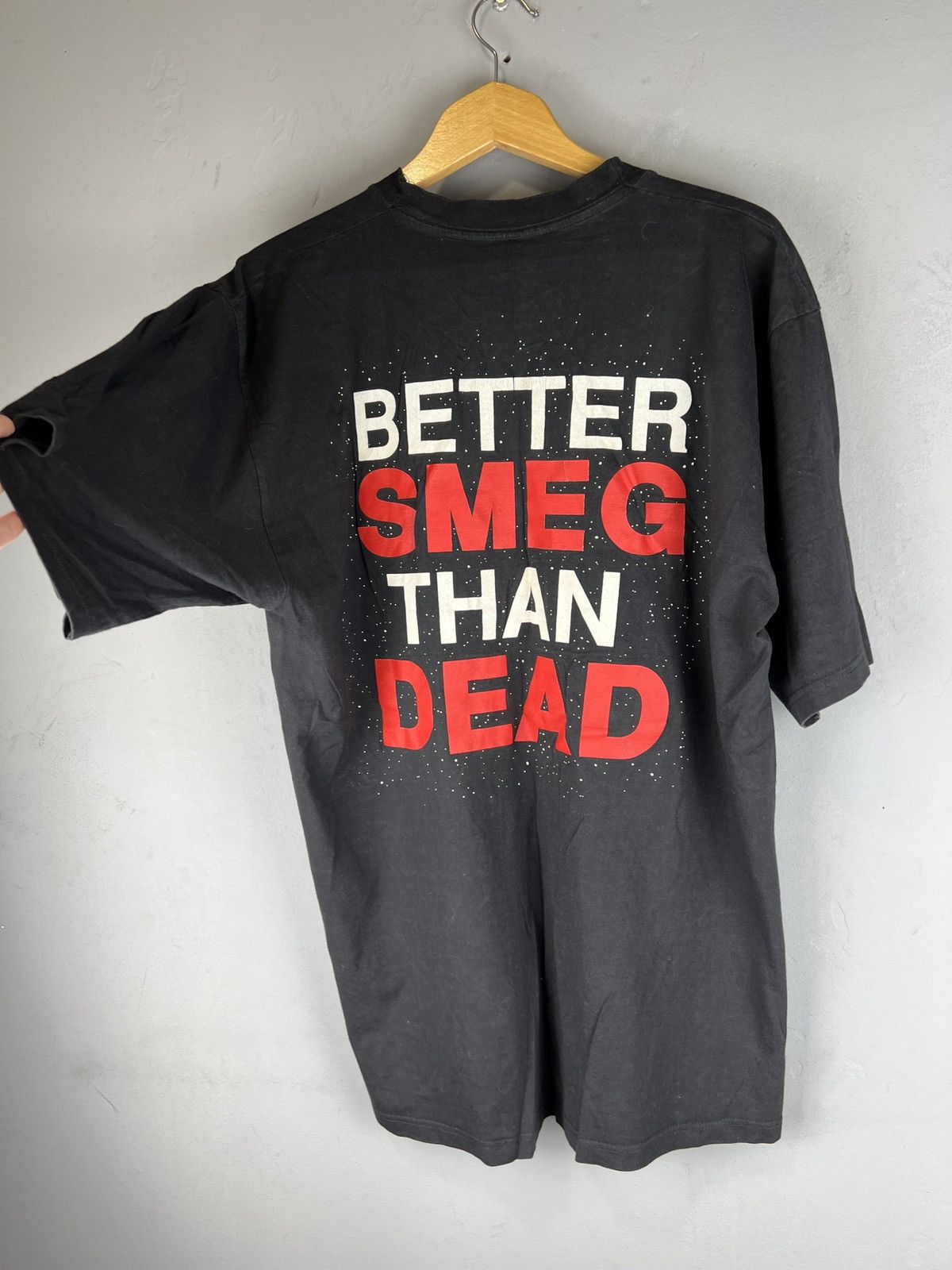 Vintage 1994 Vintage Red Dwarf Black Washed Movie T-shirt Size US XL / EU 56 / 4 - 2 Thumbnail