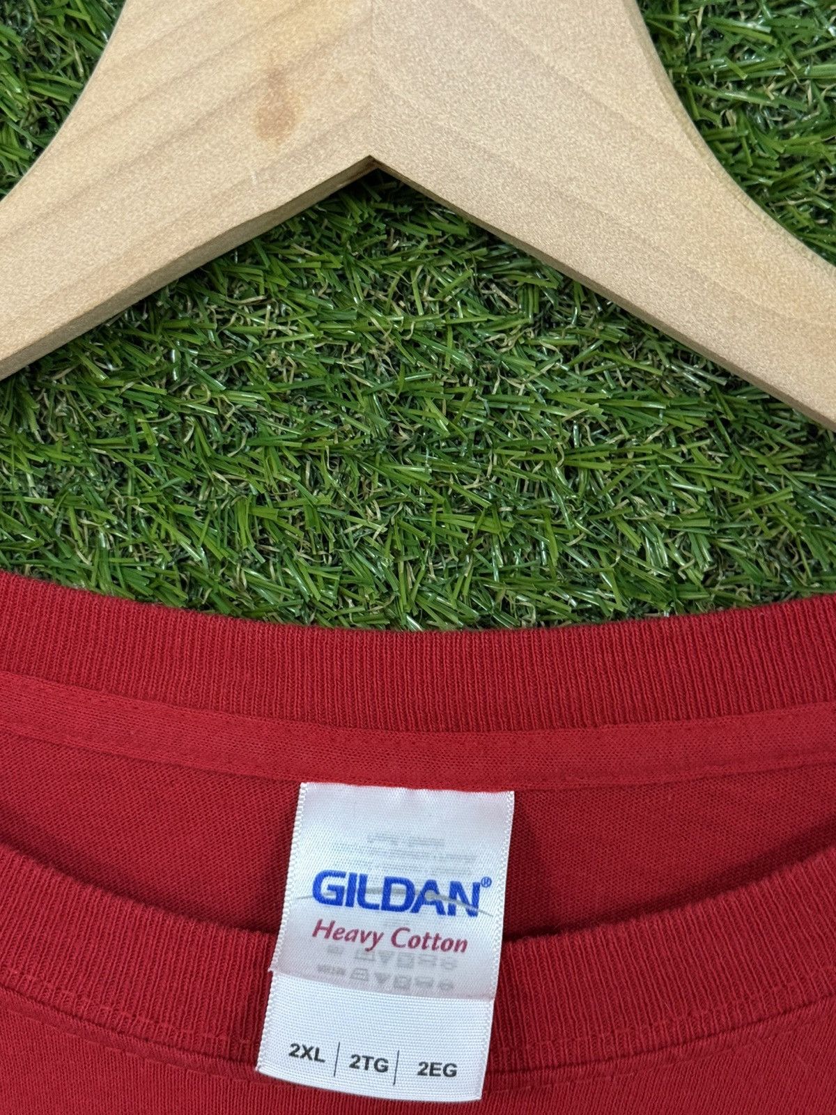 Gildan Vintage Gildan Red American Metal Motorcycle Script Tee Size US XXL / EU 58 / 5 - 3 Thumbnail